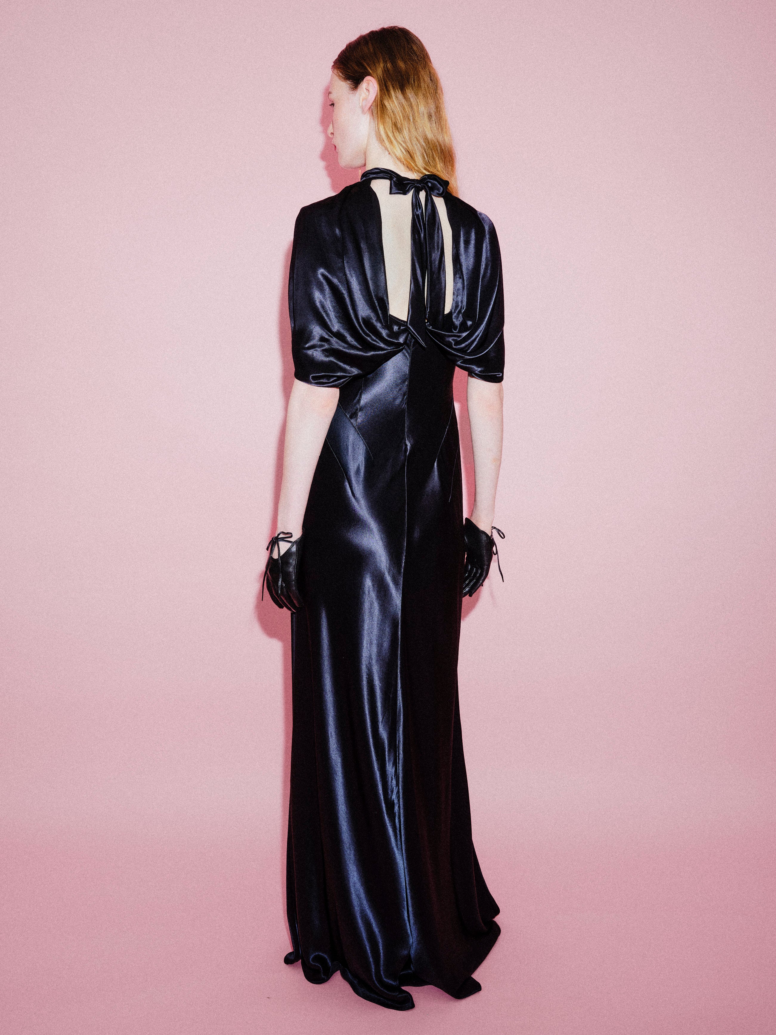 デザイナーのドレス | アルベルト・フェレッティ