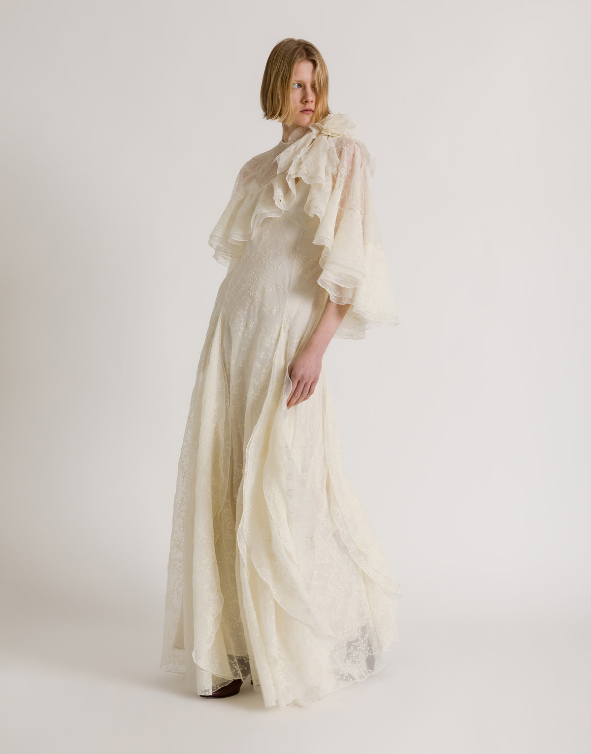 Silk tulle gown with removable cape White Alberta Ferretti Boutique Online 1
