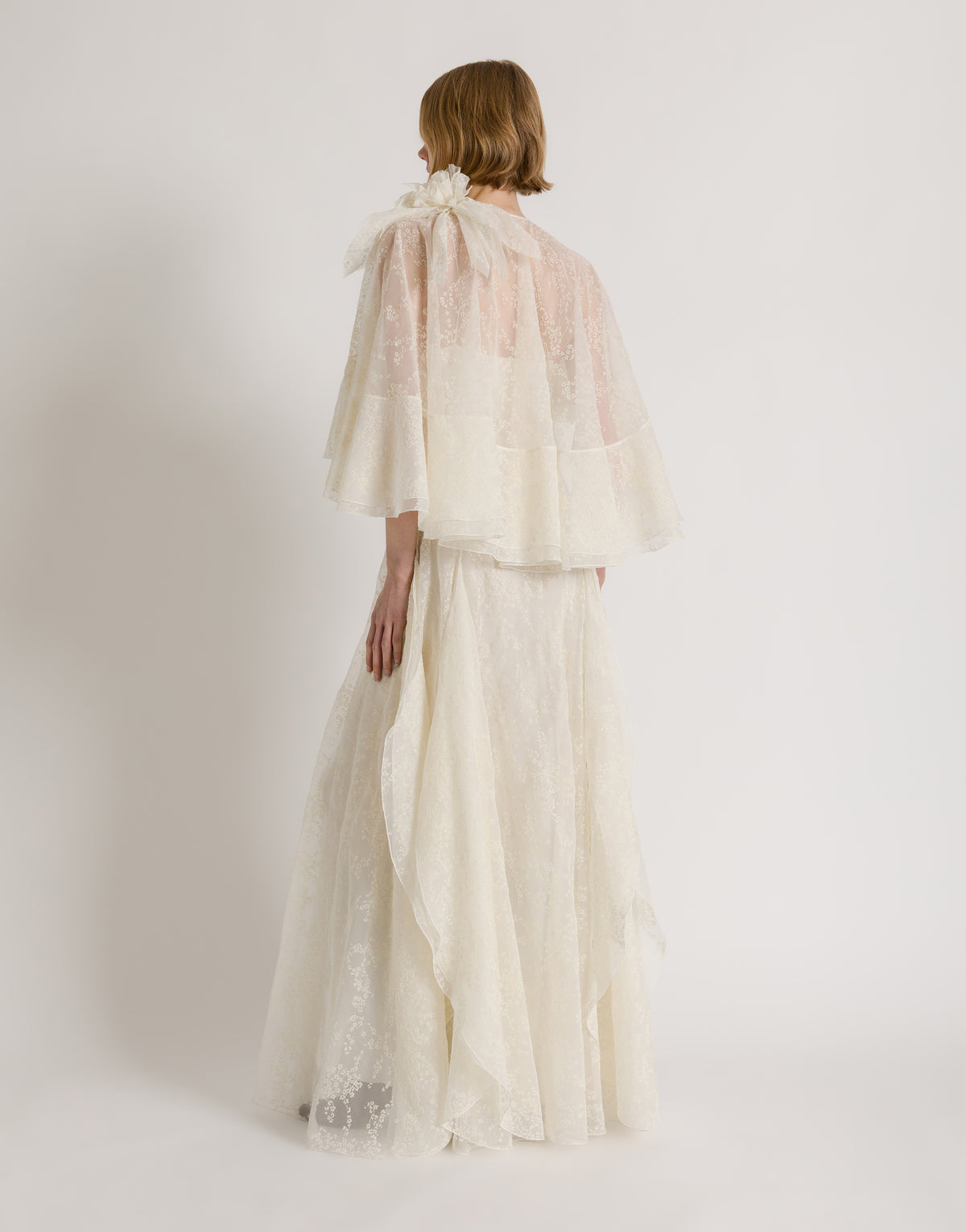 Silk tulle gown with removable cape White Alberta Ferretti Boutique Online 4