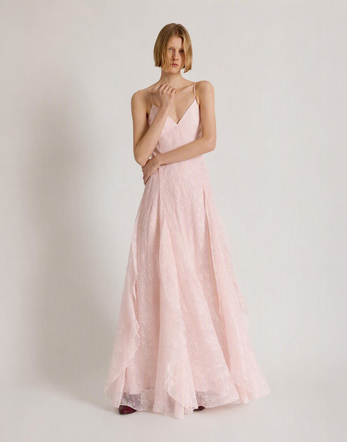 Langes Kleid aus floralem Organza-Seidenchiffon mit abnehmbarem Cape Pink Alberta Ferretti Boutique Online 2