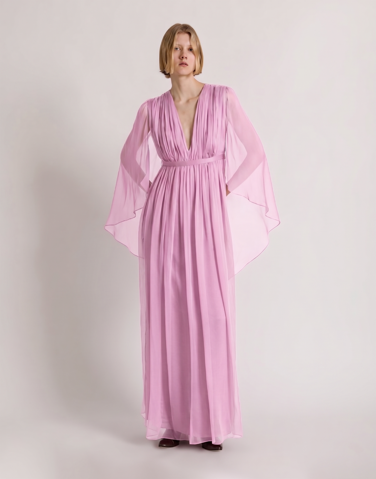 Robe longue en mousseline avec décolleté en V et cape Rose Alberta Ferretti Boutique Online 2