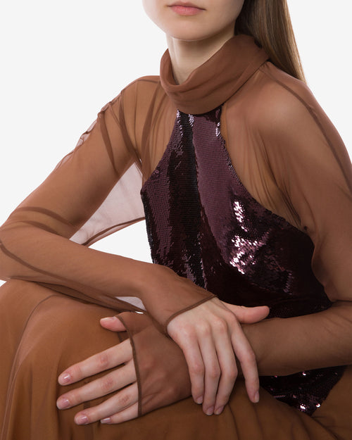 Vestido de noche de lentejuelas y gasa con cuello halter