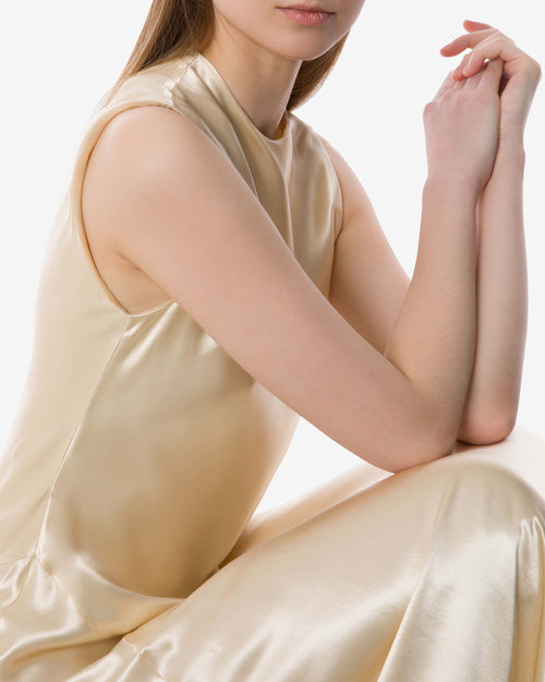 Long ivory dress in shiny satin