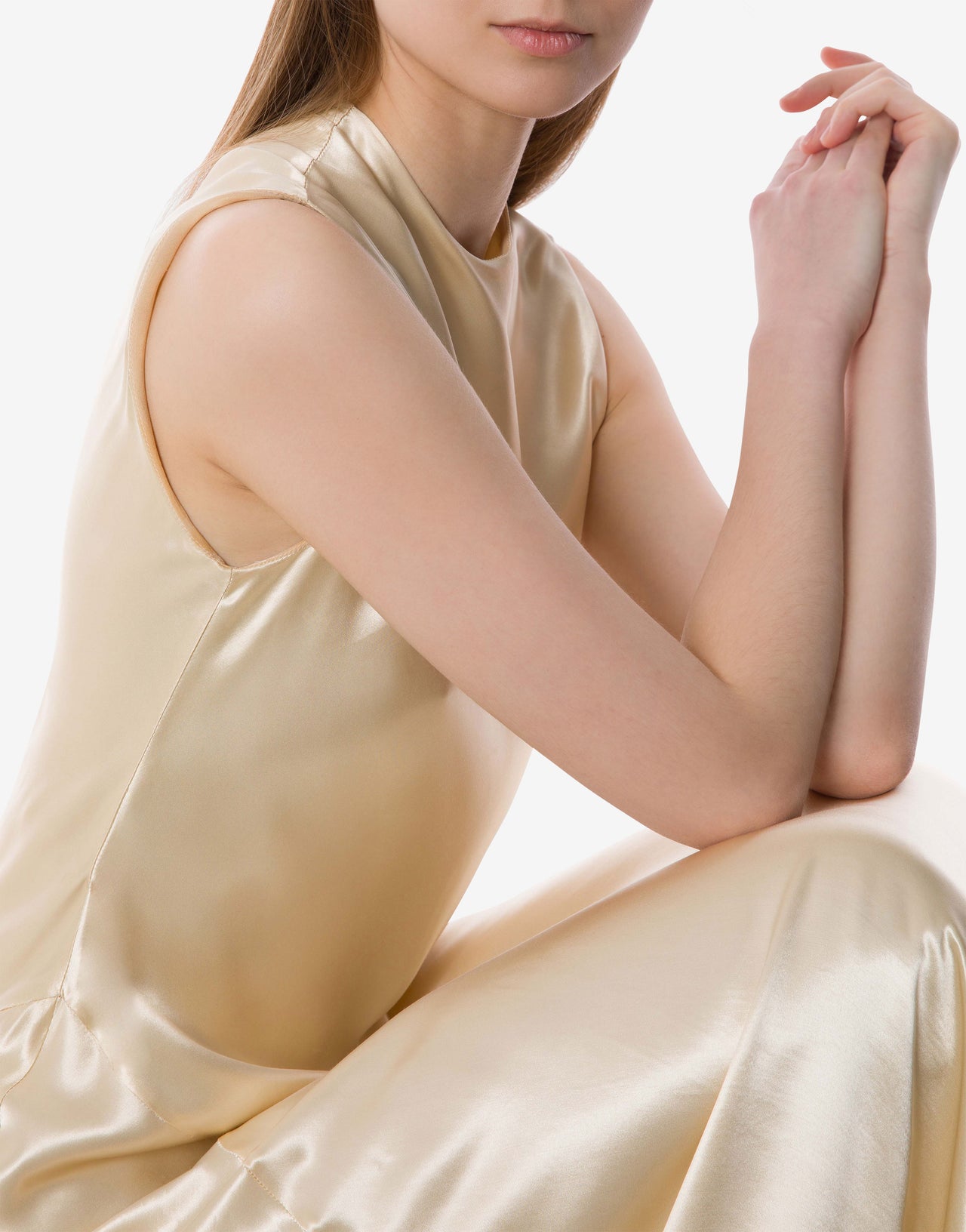 Vestido largo marfil de satén brillante Marfil Alberta Ferretti Boutique Online 4