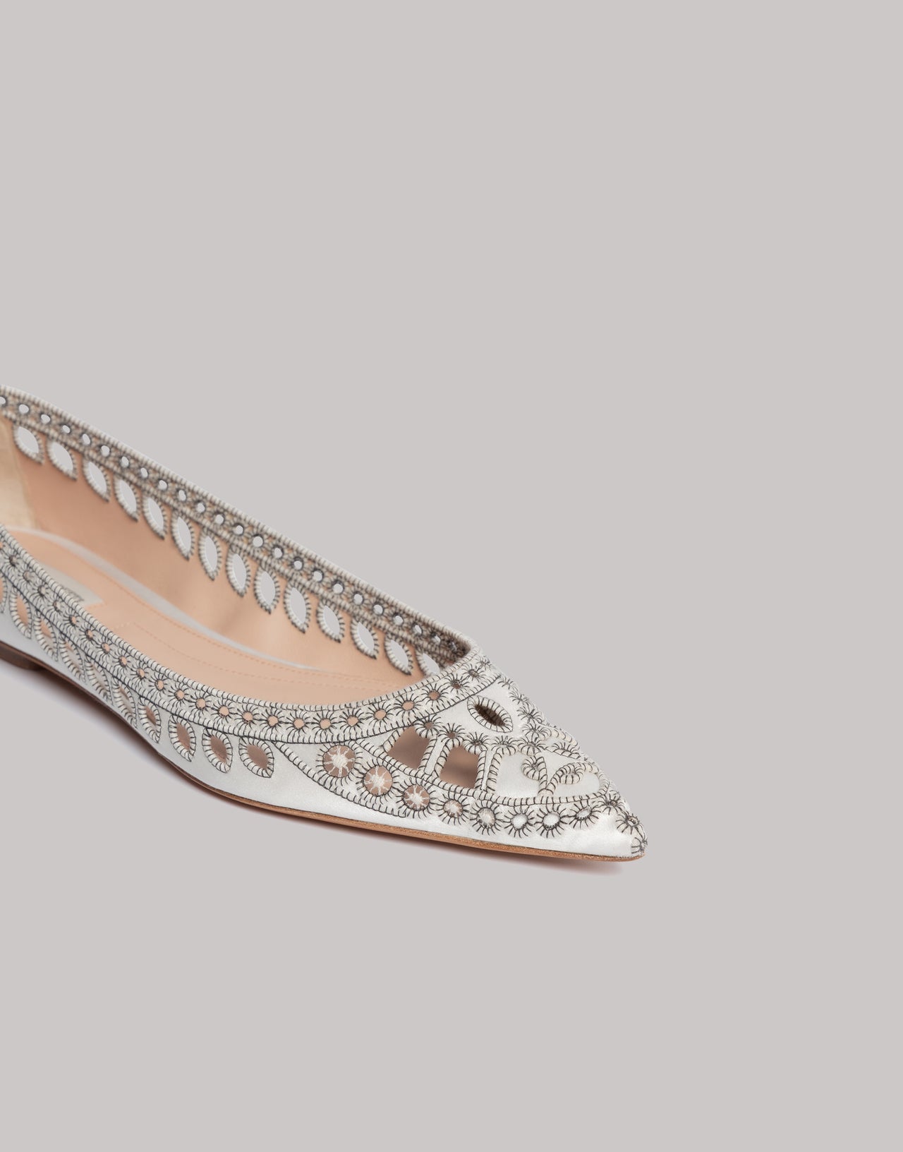 Pointed ballet shoes in broderie anglaise White Alberta Ferretti Boutique Online 3