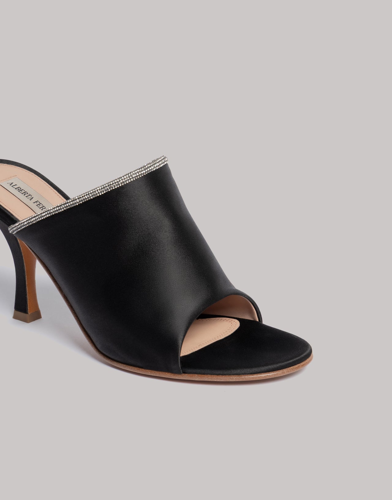 Mules de satén con adornos de strass Negro Alberta Ferretti Boutique Online 3