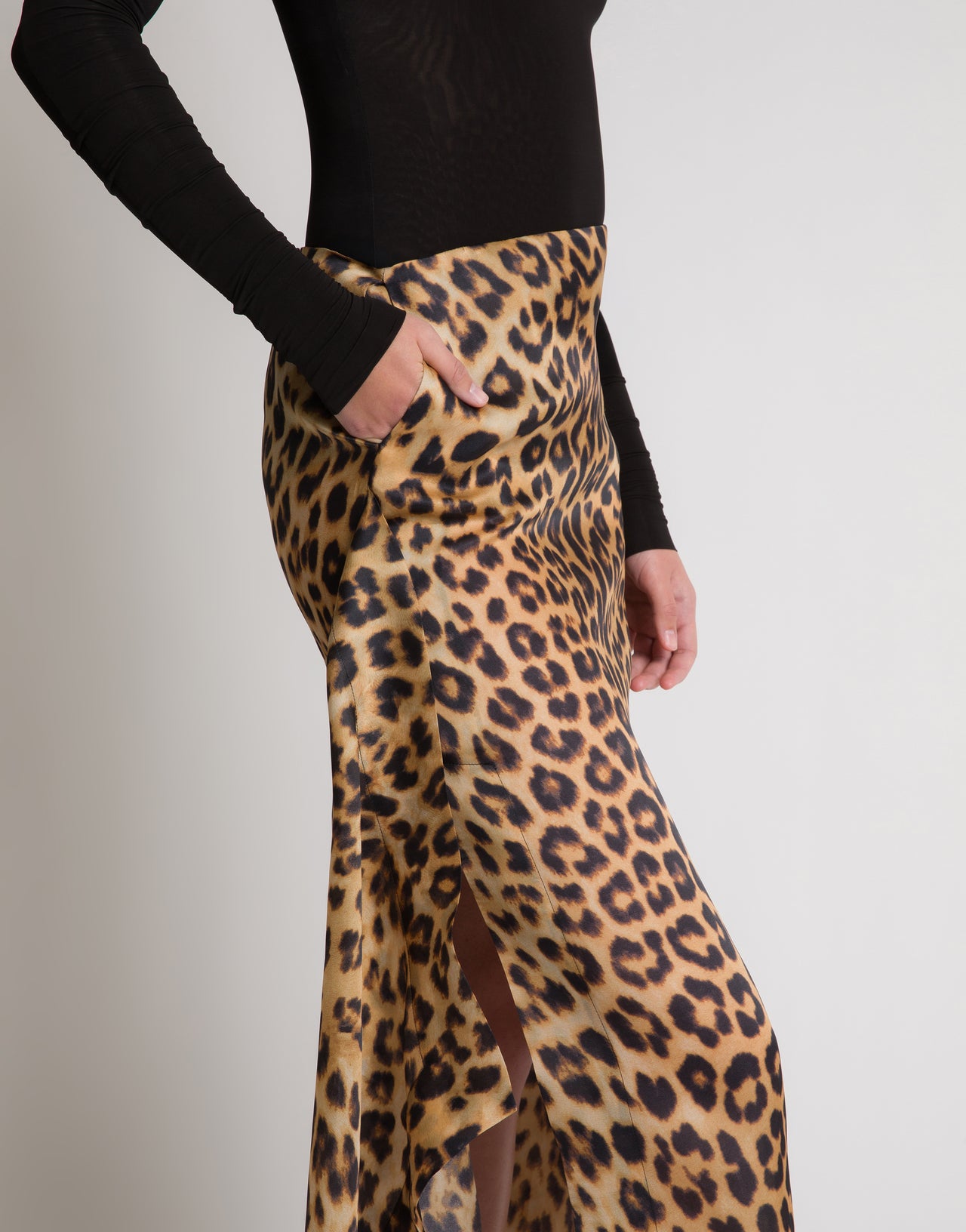 Gonna lunga in seta con stampa leopardata Marrone Alberta Ferretti Boutique Online 4