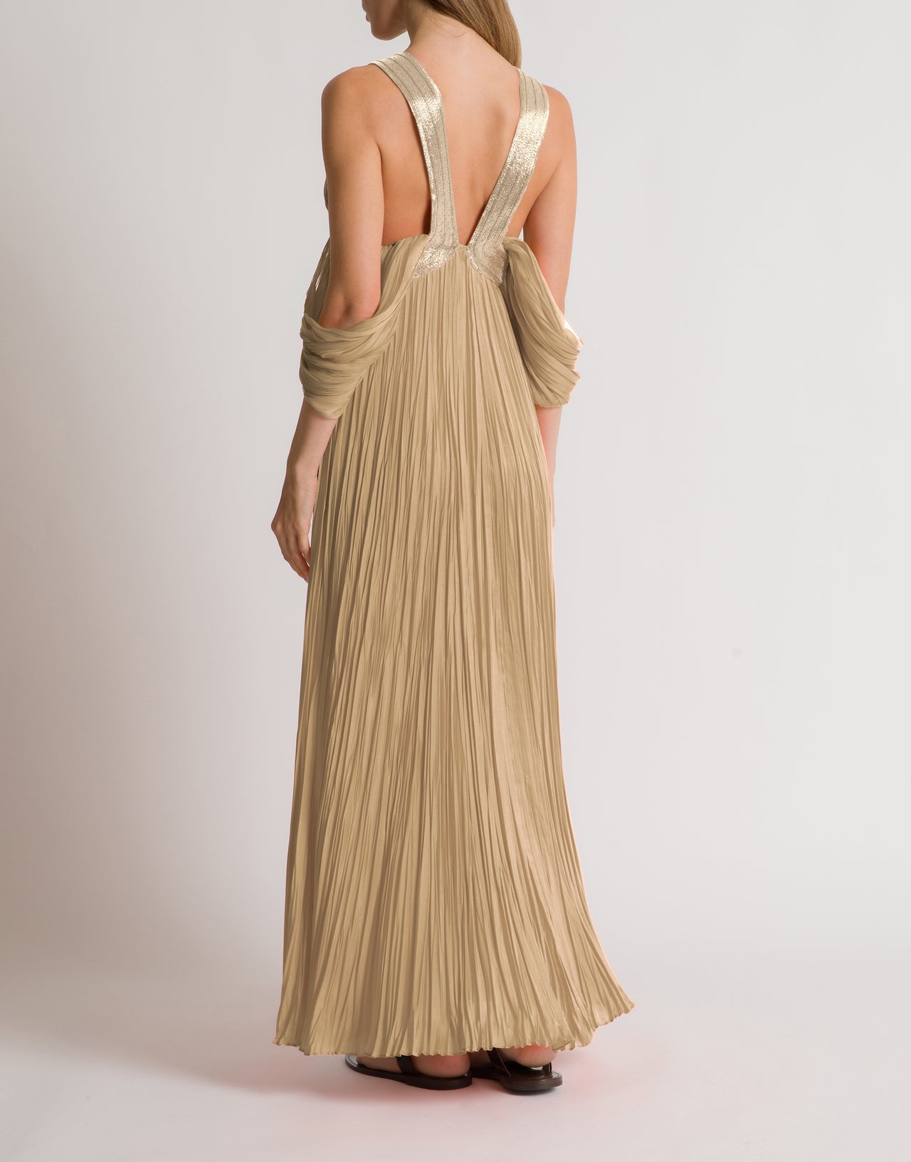 Abito lungo in chiffon plissé con dettaglio oro Beige Alberta Ferretti Boutique Online 3