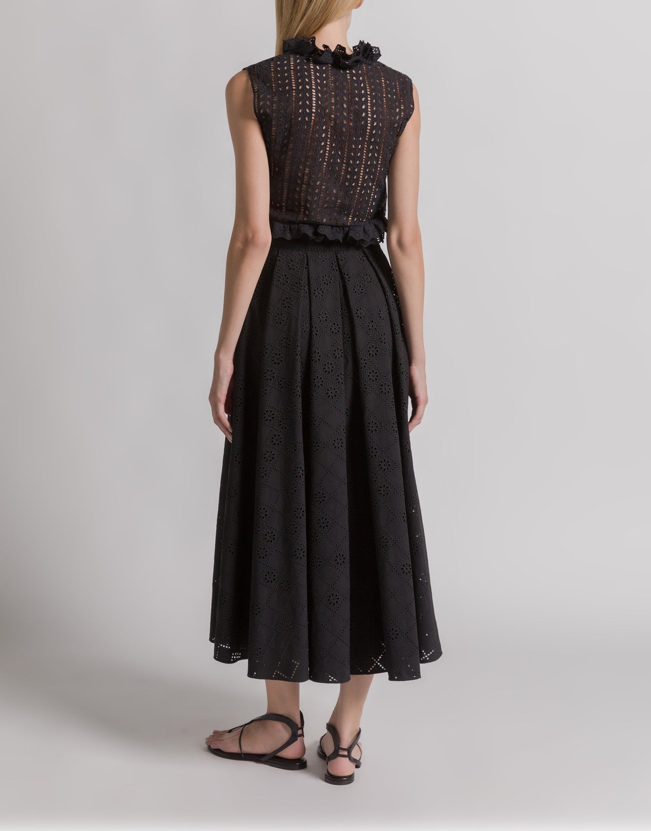 Jupe longue en dentelle Sangallo Noir Alberta Ferretti Boutique Online 3