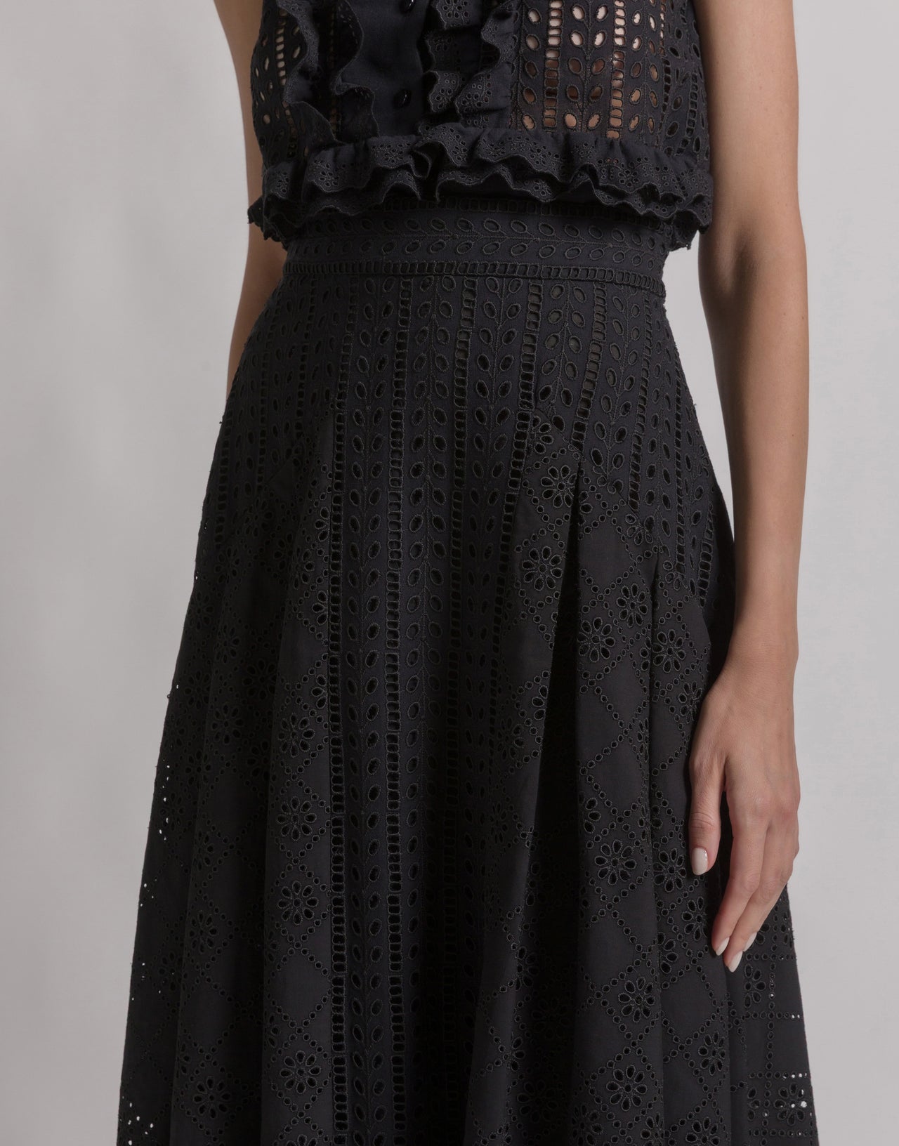 Jupe longue en dentelle Sangallo Noir Alberta Ferretti Boutique Online 4