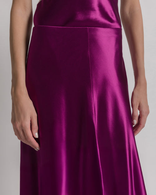 Glossy satin long skirt