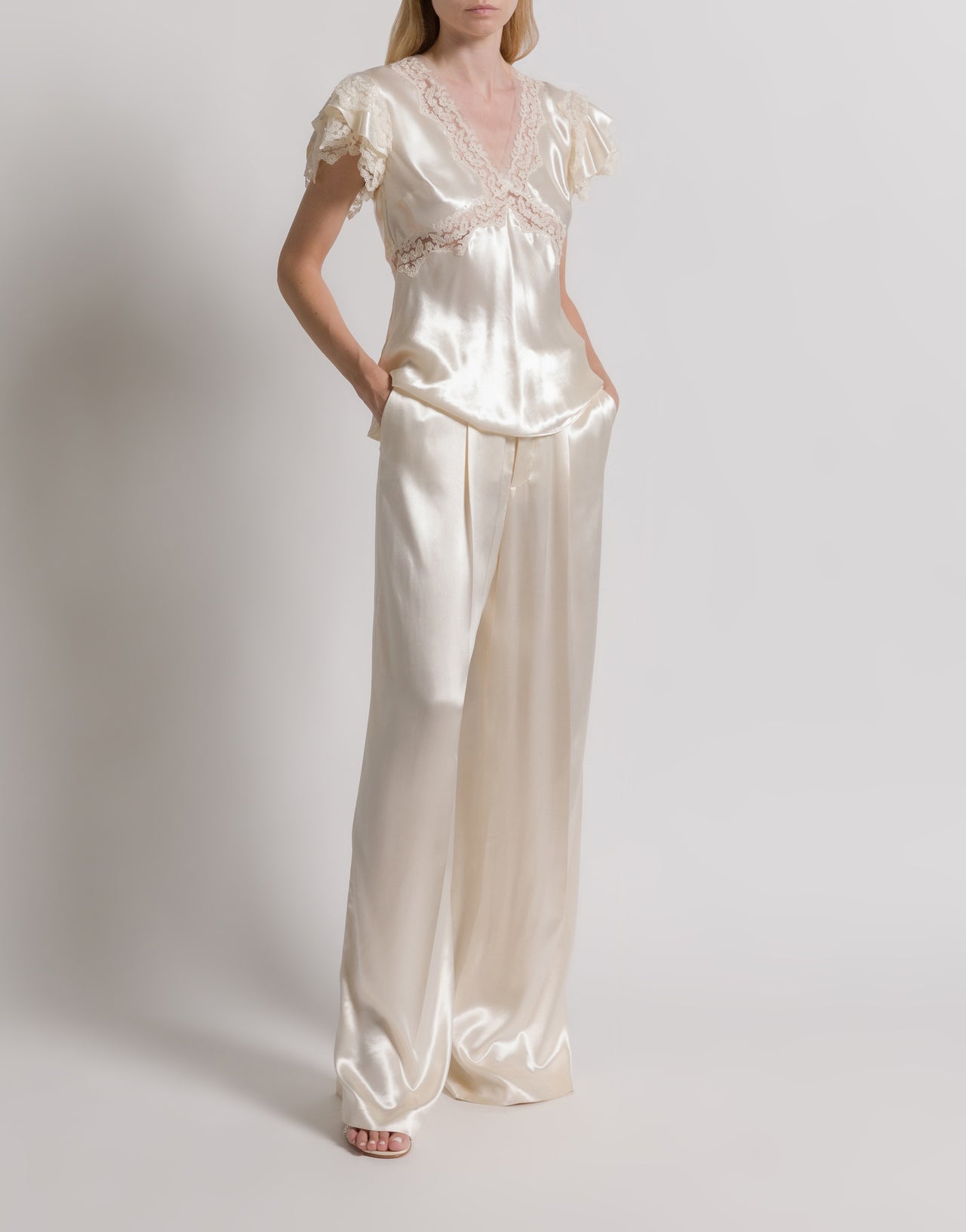 Topin raso con inserti in pizzo Avorio Alberta Ferretti Boutique Online 2