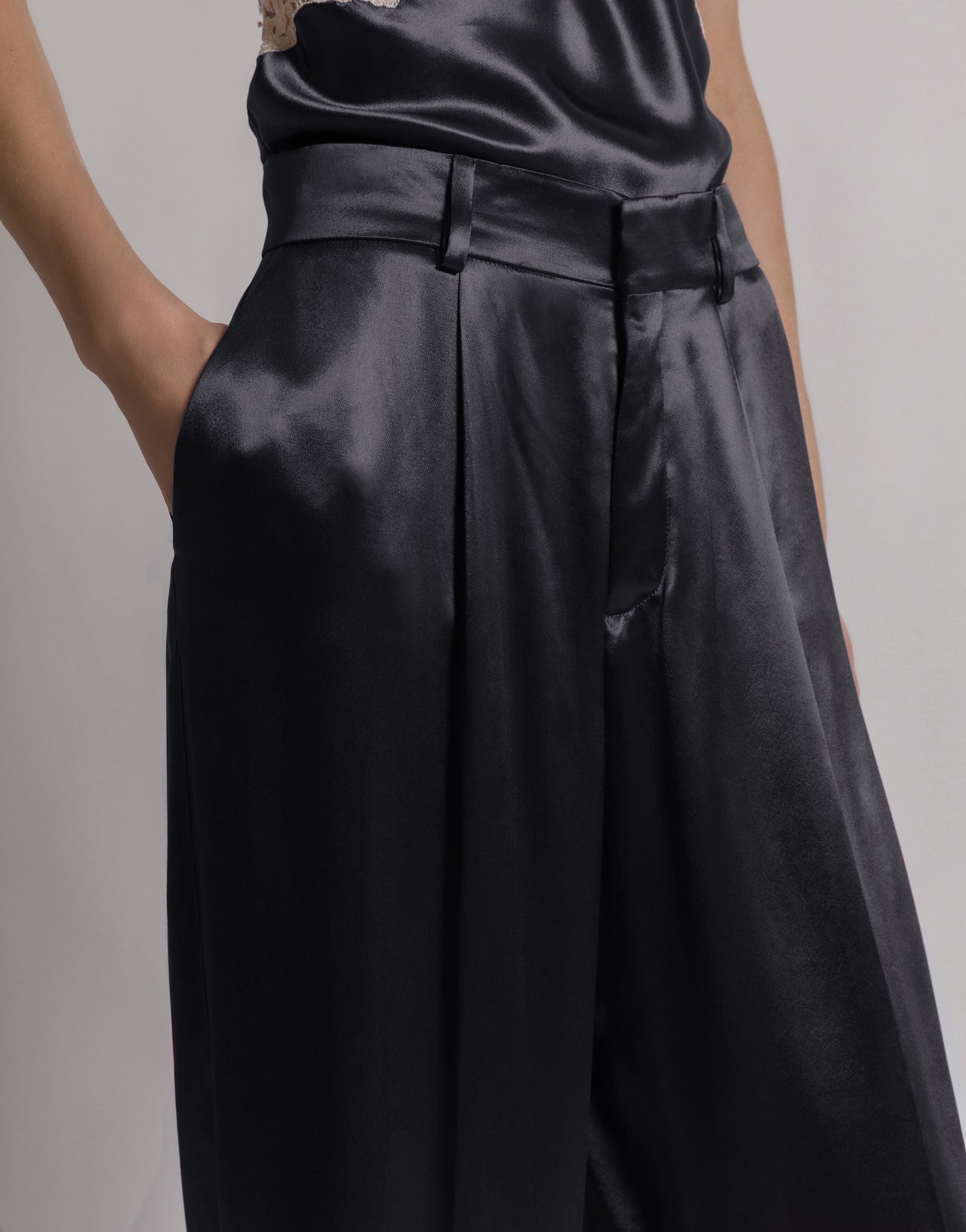 Shiny satin trousers Black Alberta Ferretti Boutique Online 4