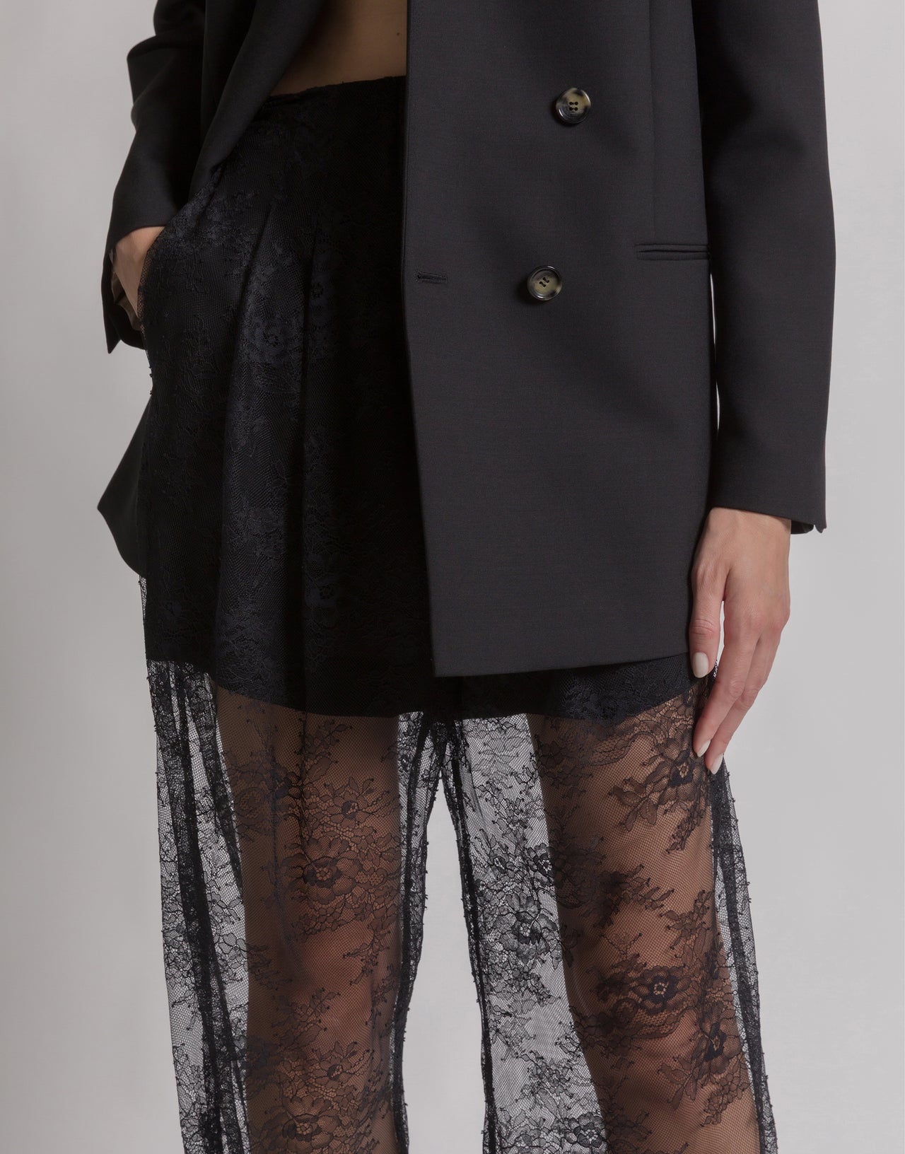 Pantaloni trasparenti in pizzo Nero Alberta Ferretti Boutique Online 4