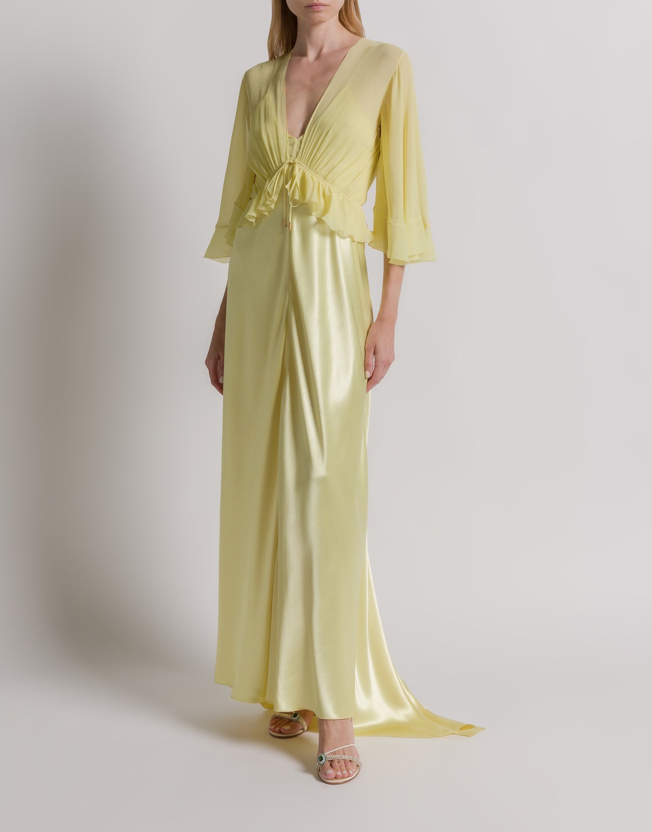 Glänzendes langes Satinkleid mit Umhang Gelb Alberta Ferretti Boutique Online 2