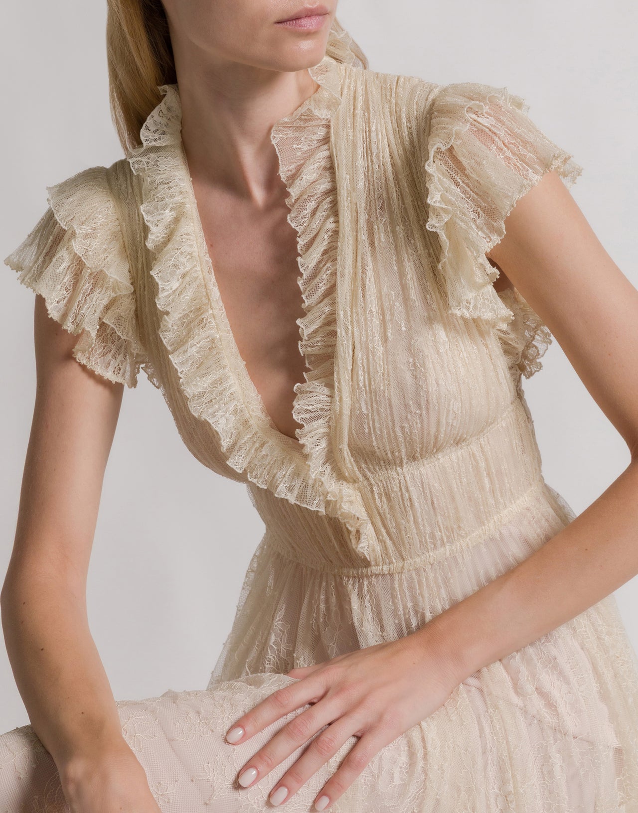 Abendkleid aus plissierter Spitze 象牙 Alberta Ferretti Boutique Online 4