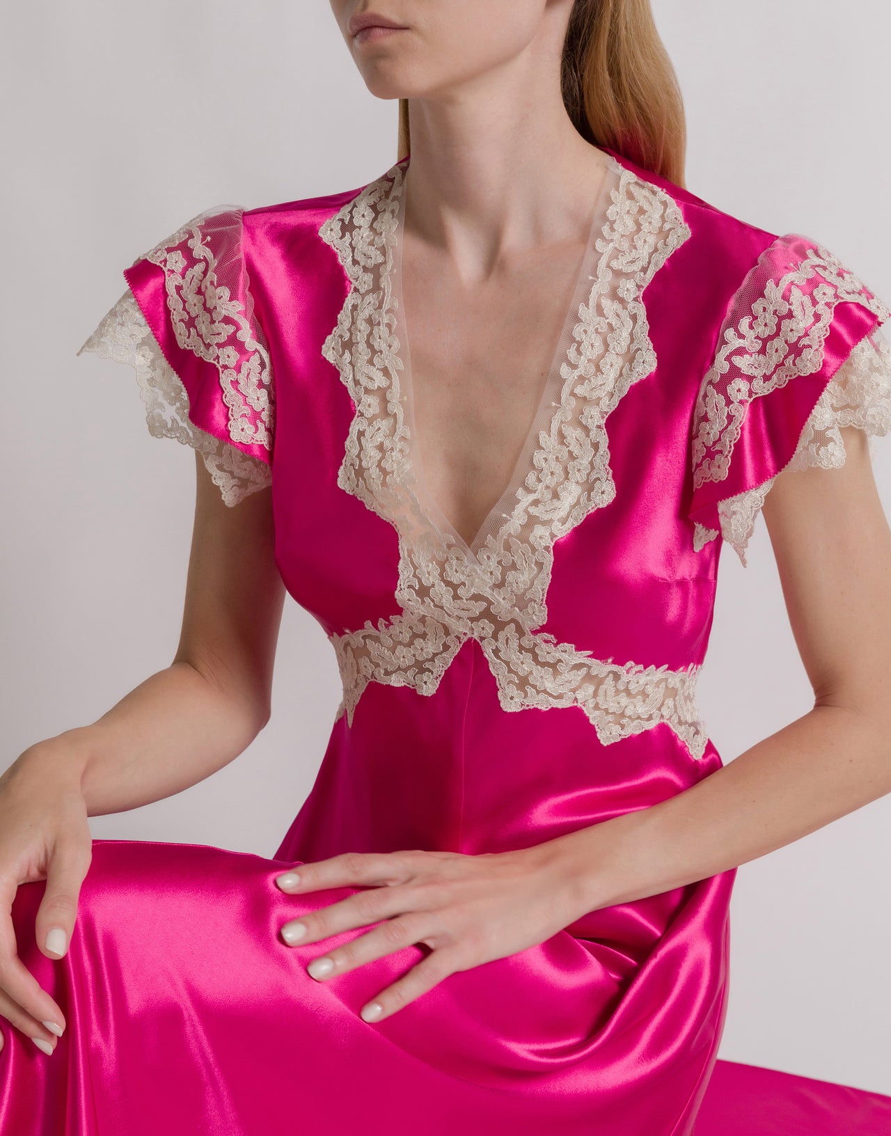Satin dress with lace sleeves - 40 Satin dress with lace sleeves - 40