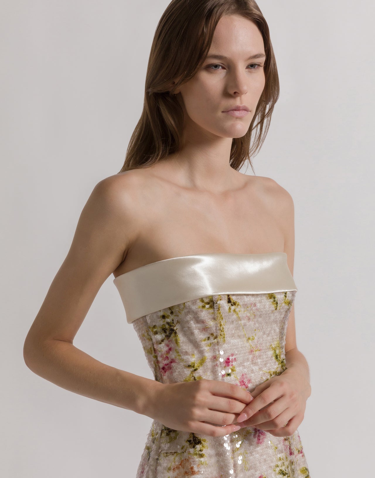 Minidress with floral sequins 象牙 Alberta Ferretti Boutique Online 4