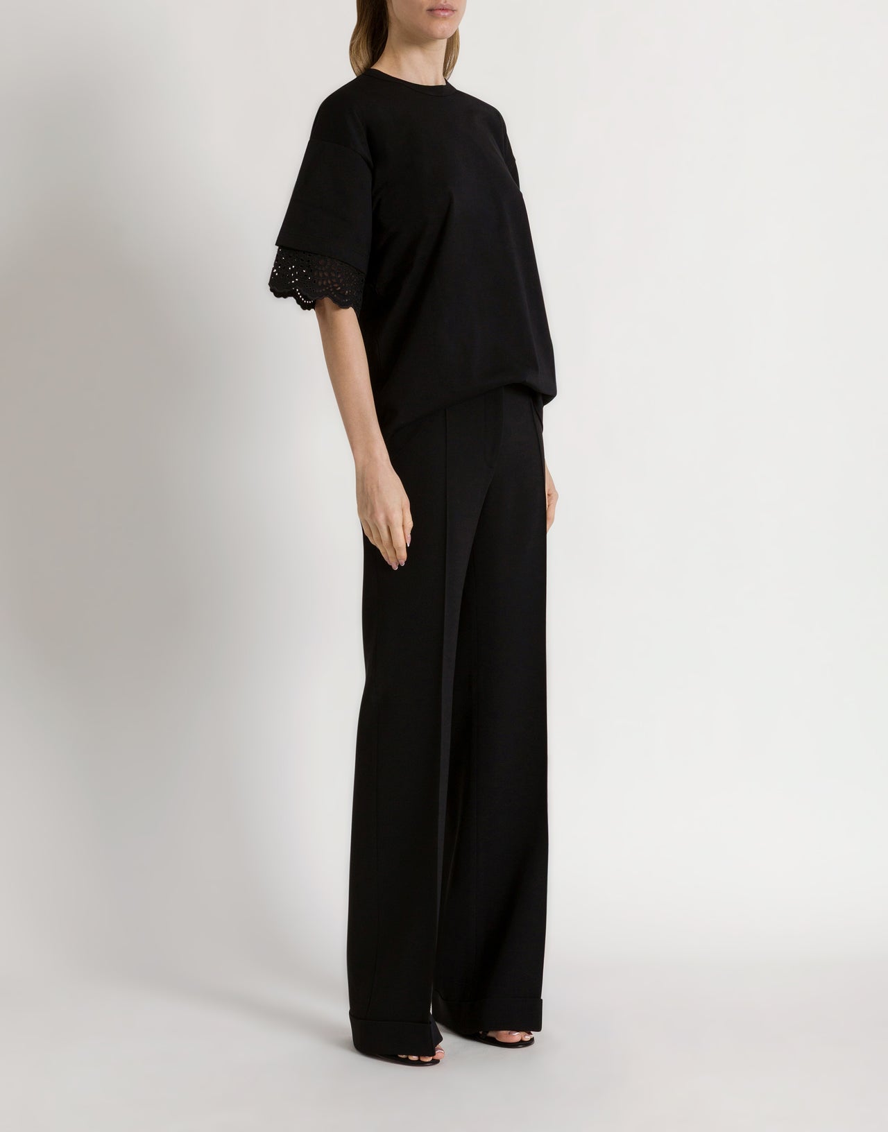 T-shirt con maniche in pizzo San Gallo Nero Alberta Ferretti Boutique Online 2