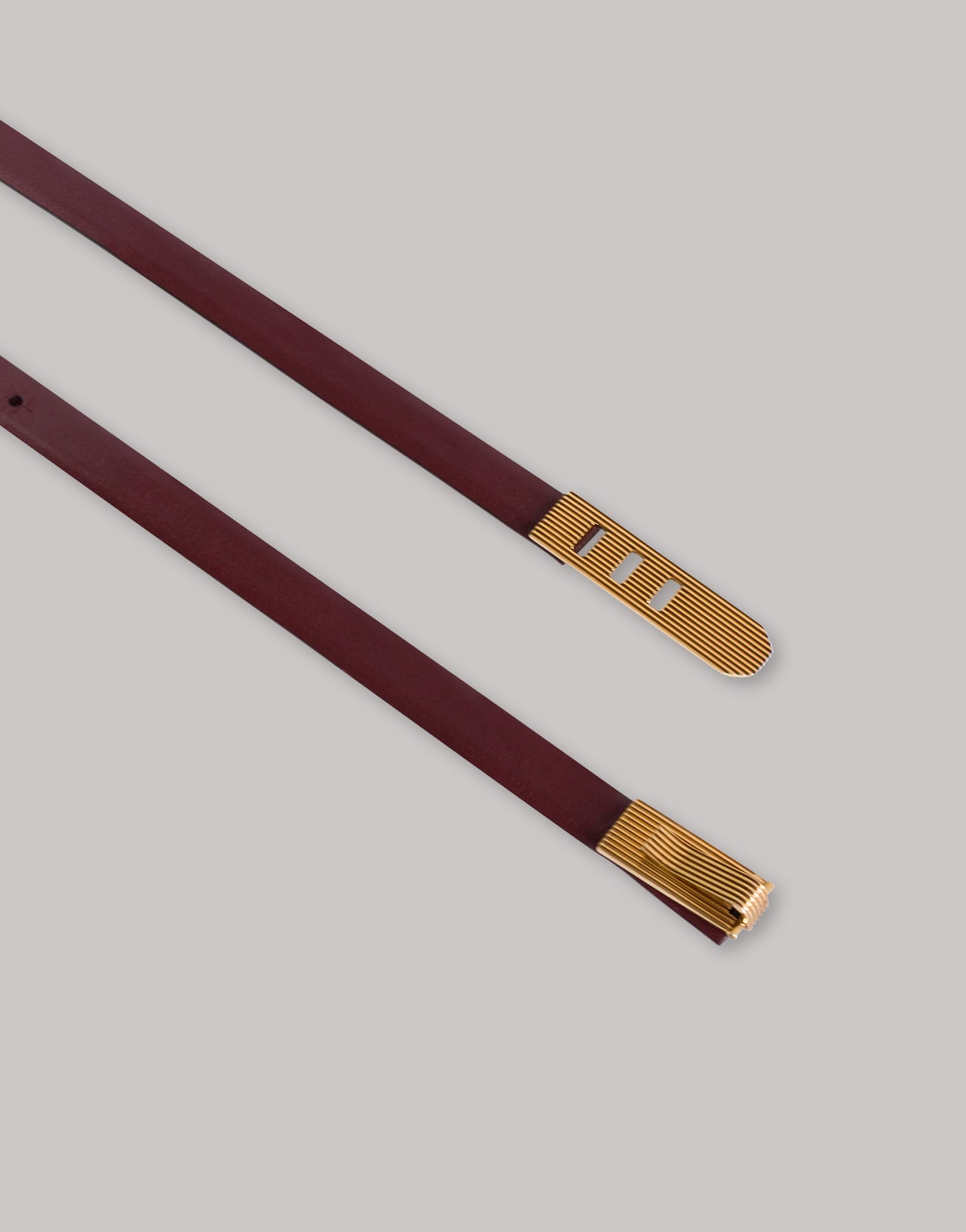 Cinturón Minimalista de Piel Suave Bordeaux Alberta Ferretti Boutique Online 2