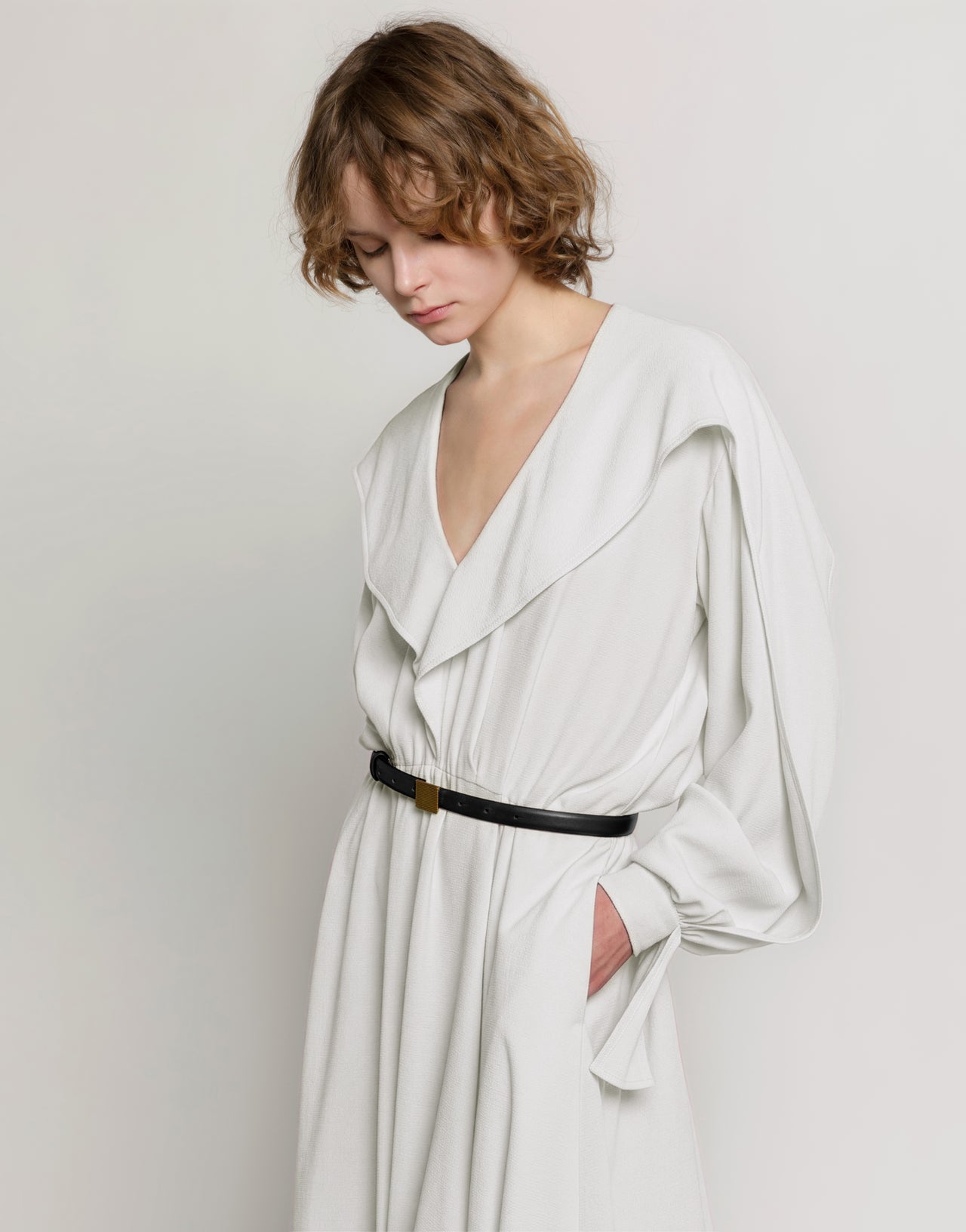 Ceinture fine en nappa plongé à boucle dorée Noir Alberta Ferretti Boutique Online 3