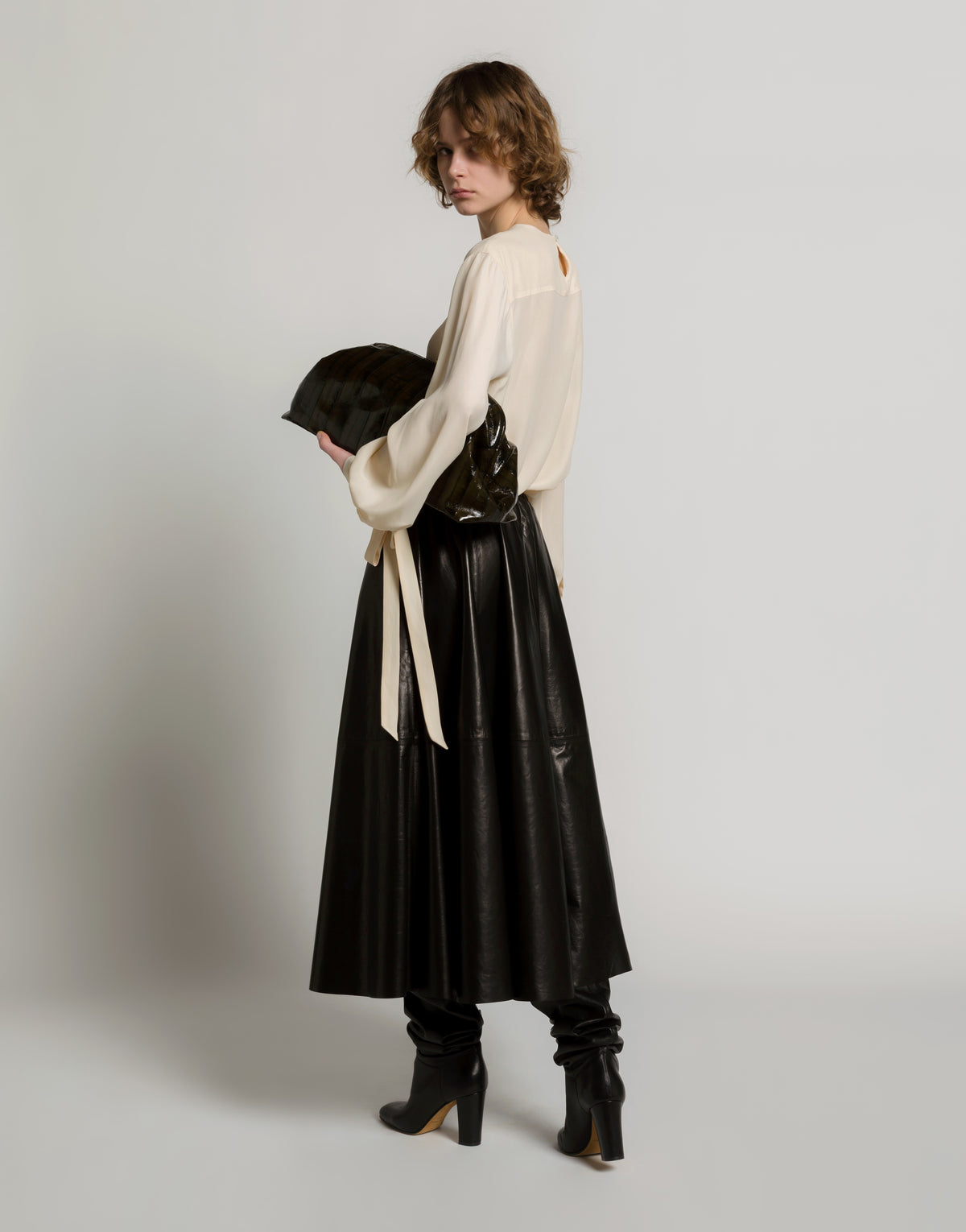 Maxi-Pouch aus glänzendem Aalleder Grün Alberta Ferretti Boutique Online 4