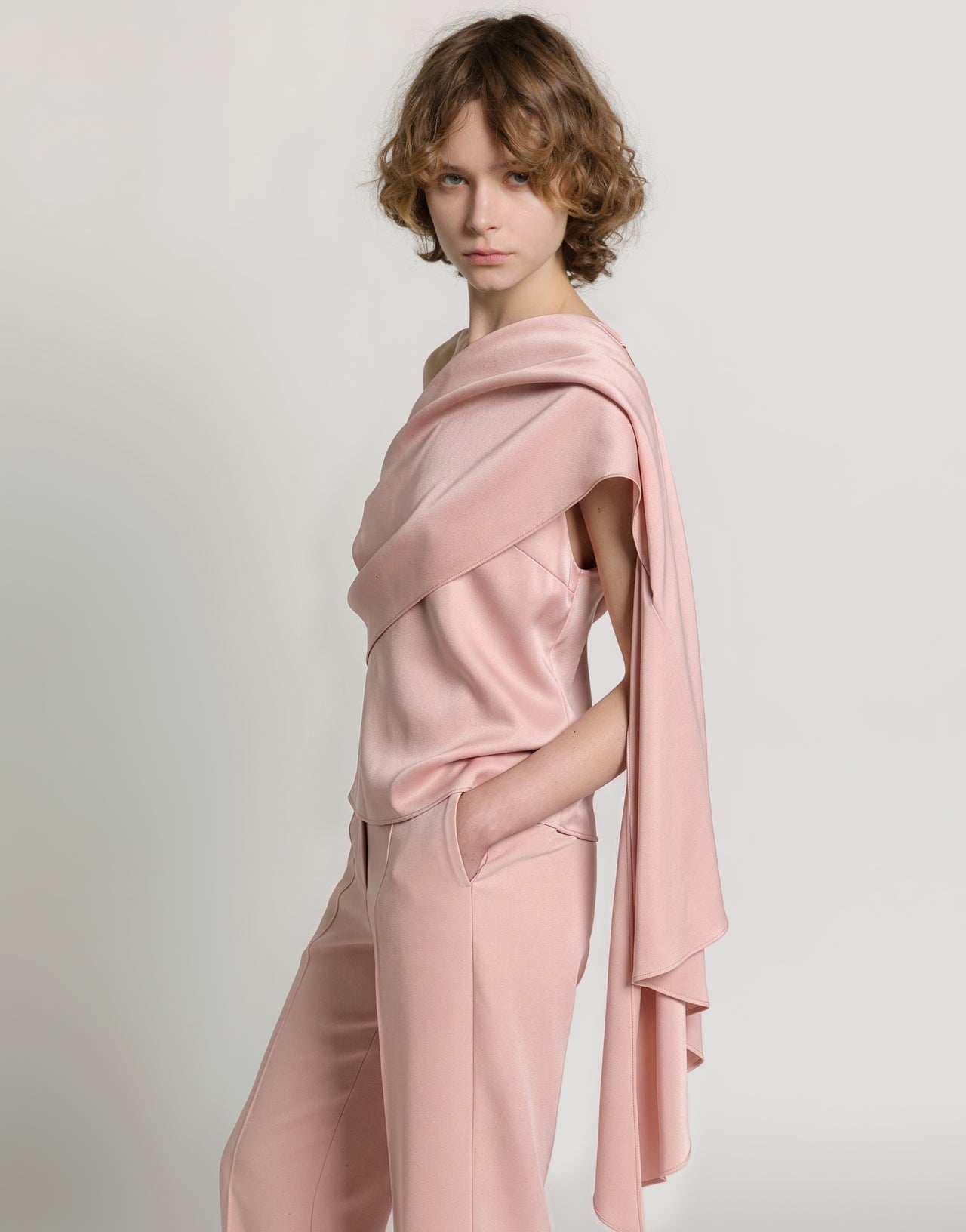 Gerade geschnittene Hose aus Enver-Satin Pink Alberta Ferretti Boutique Online 4