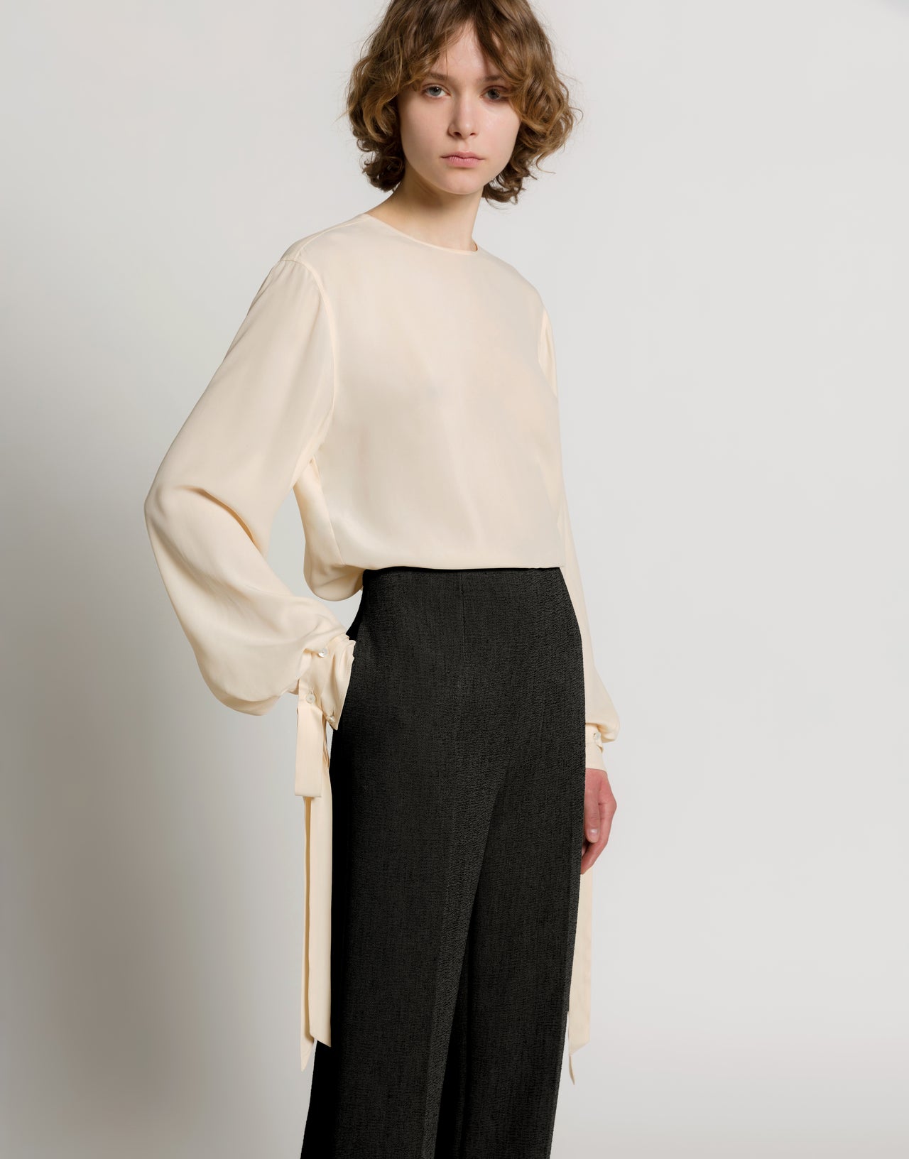 Pantalón recto en viscosa elástica Gris Alberta Ferretti Boutique Online 4