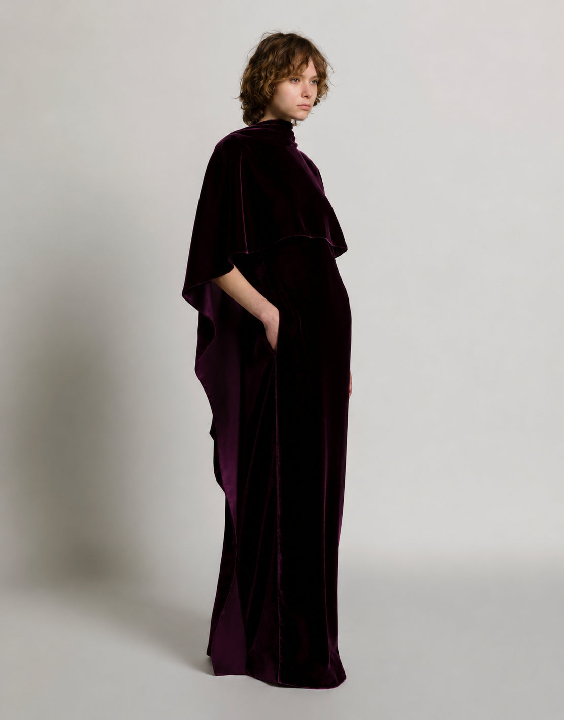 Velvet evening dress with capelet 紫色 Alberta Ferretti Boutique Online 2