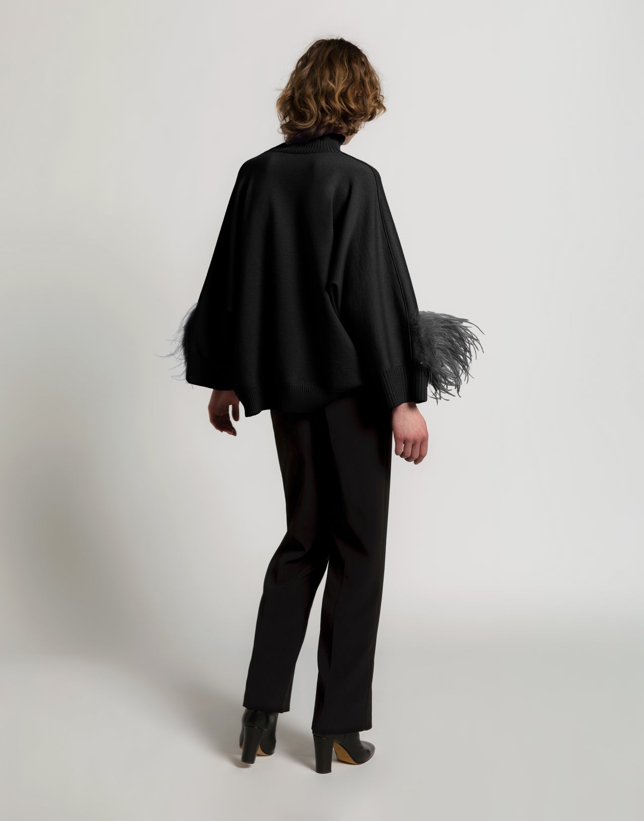 Pull en laine mérinos extrafine avec plumes Noir Alberta Ferretti Boutique Online 3
