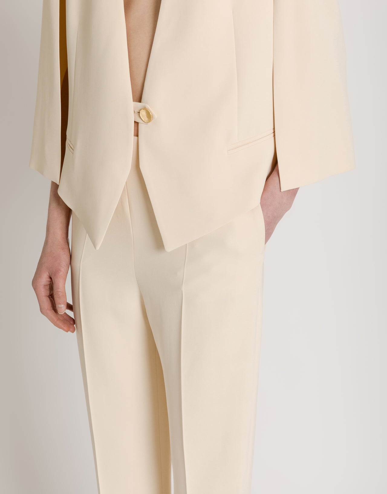 Gerade Zigarettenhose mit Bügelfalte Elfenbein Alberta Ferretti Boutique Online 4