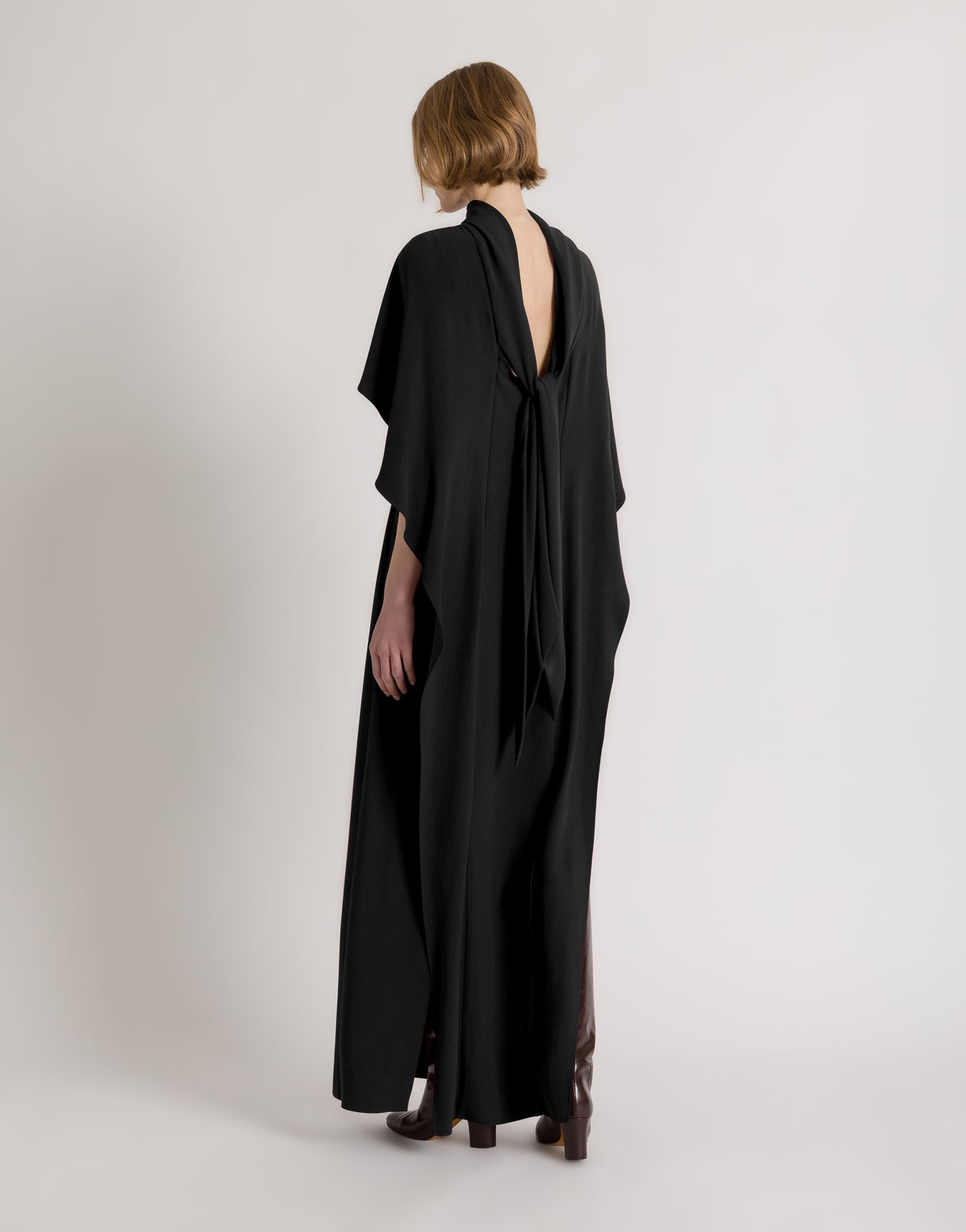 Abito lungo con mantellina Nero Alberta Ferretti Boutique Online 3