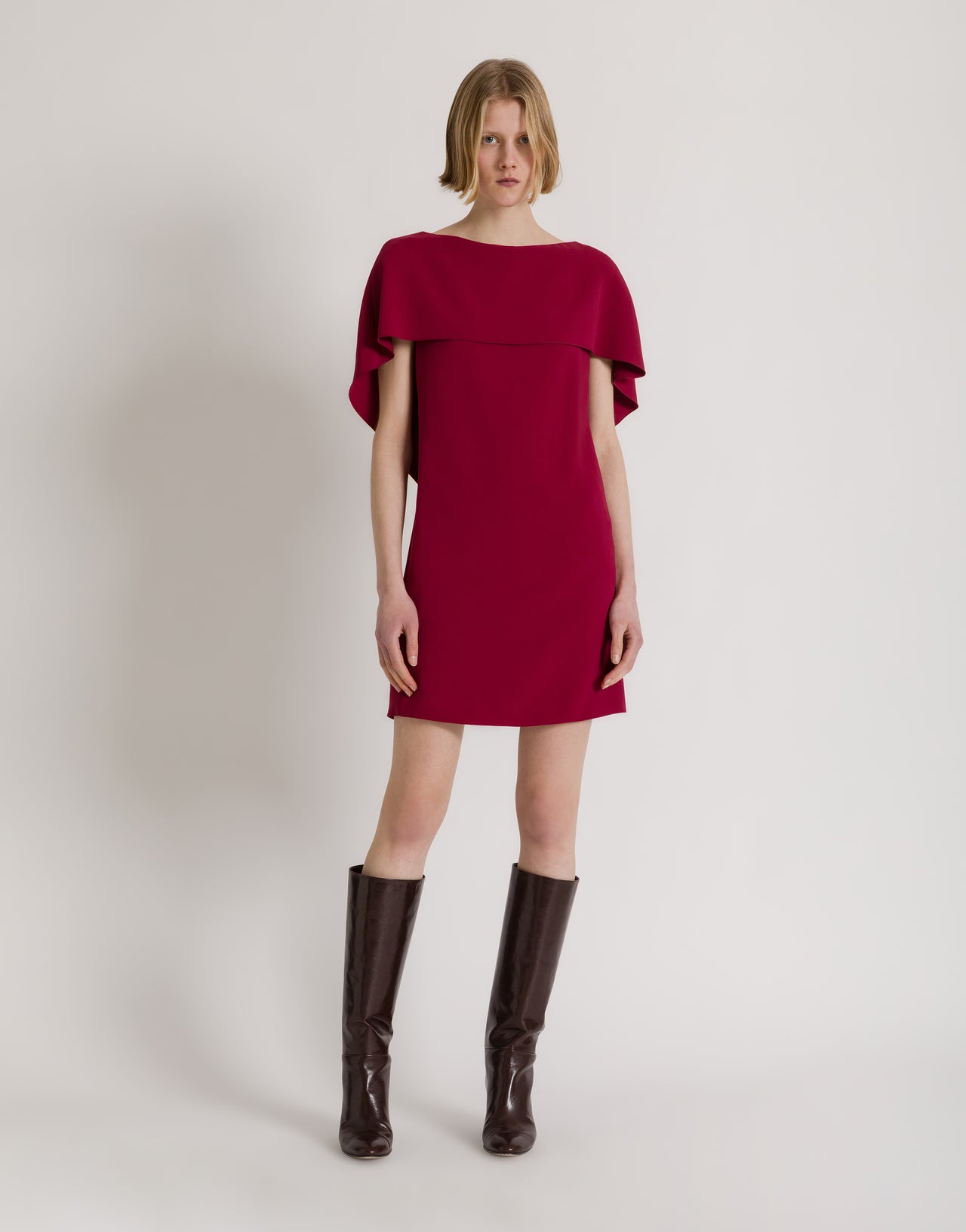 Robe courte à cape Rouge Alberta Ferretti Boutique Online 2
