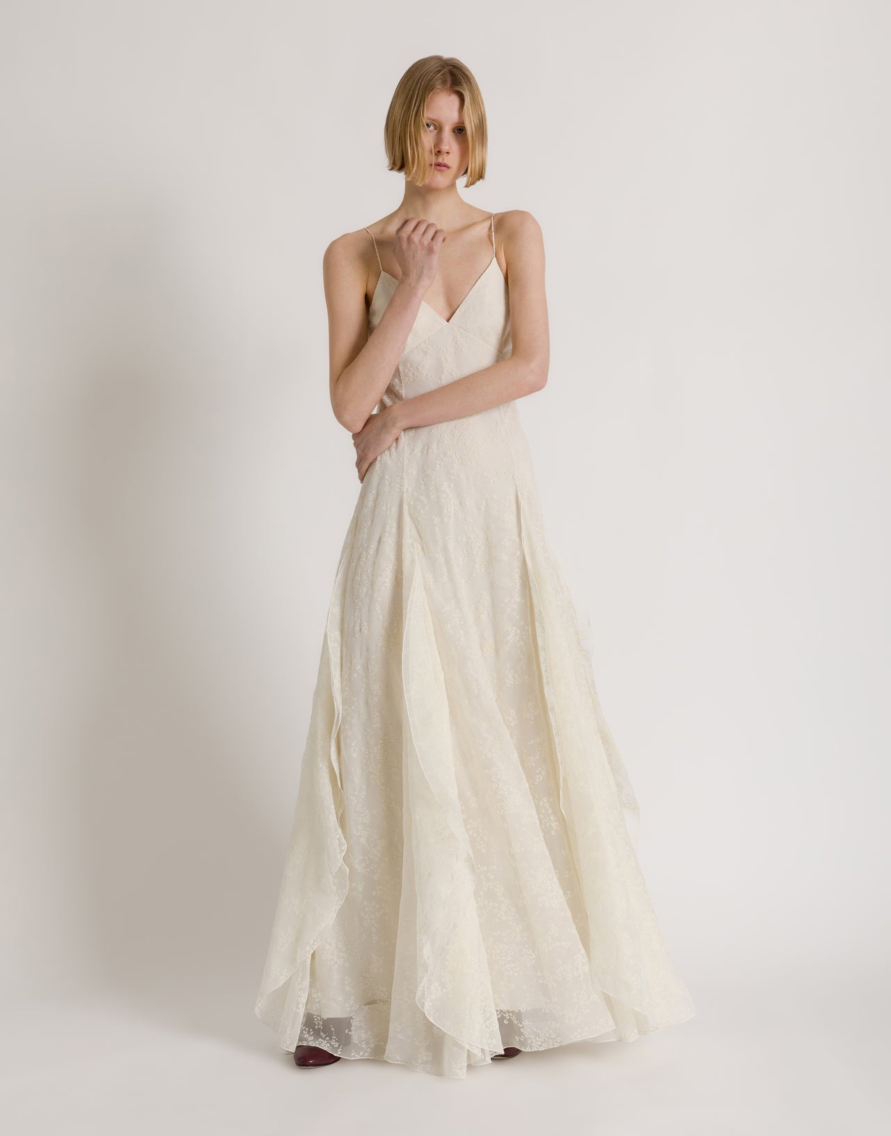 Silk tulle gown with removable cape White Alberta Ferretti Boutique Online 4