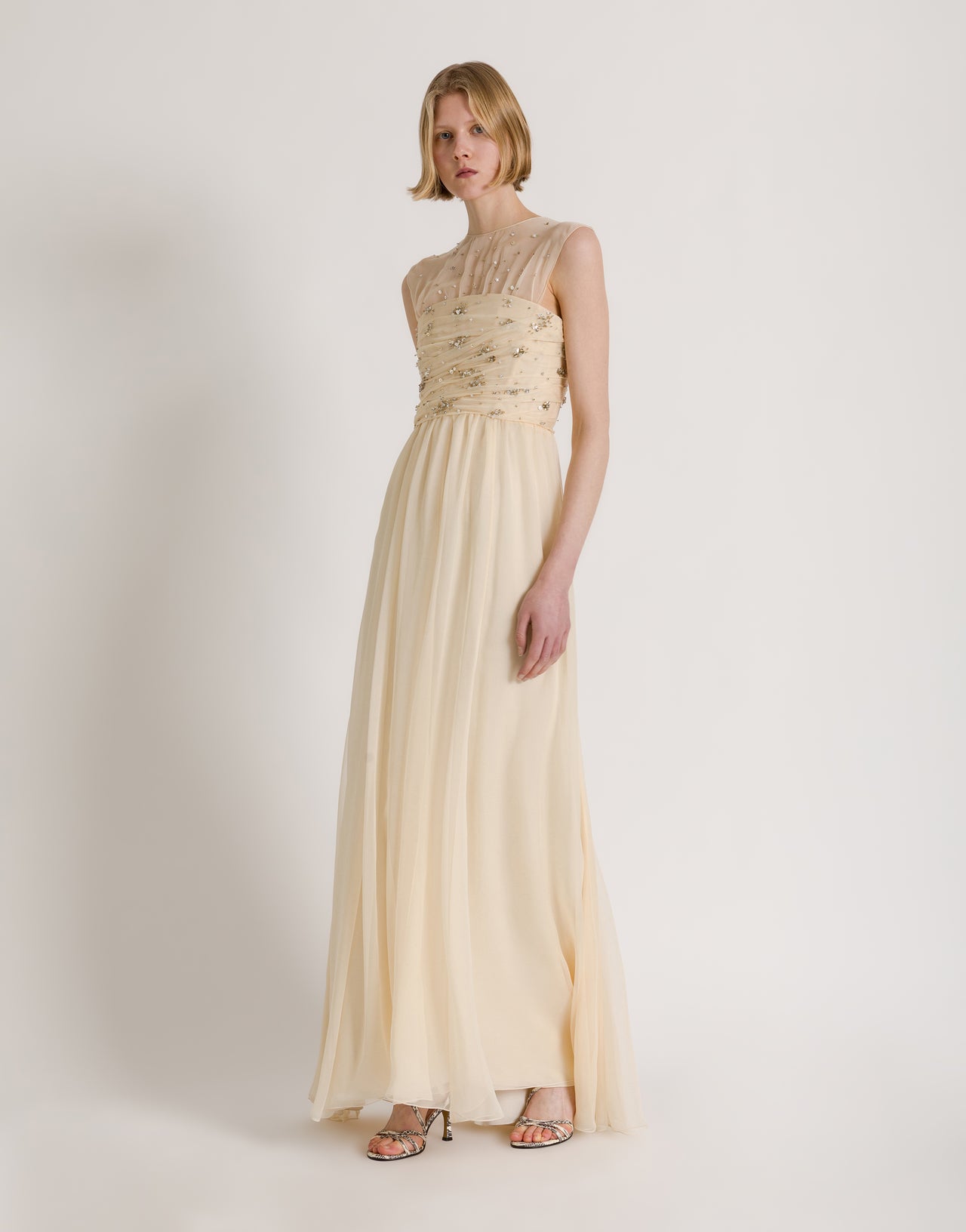 Abito lungo in chiffon di seta con ricami Avorio Alberta Ferretti Boutique Online 2
