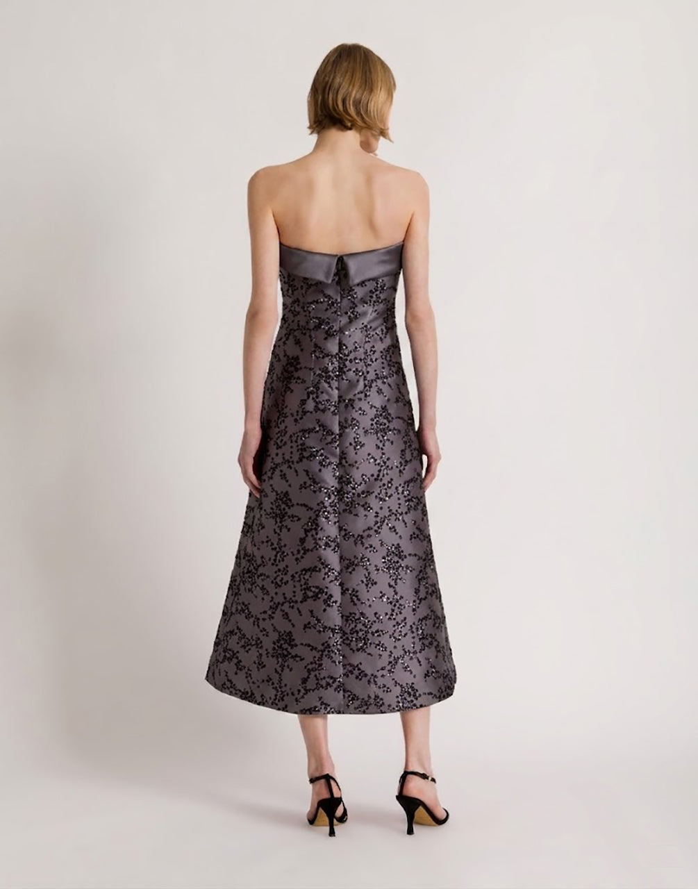 Trägerloses Midikleid aus floralem Mikado Grau Alberta Ferretti Boutique Online 4