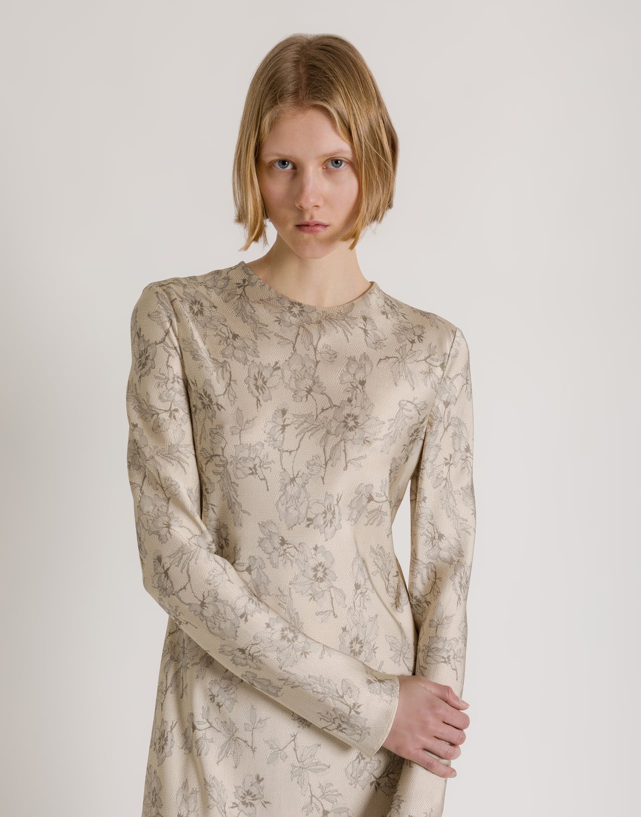 Abito in raso jacquard floreale Avorio Alberta Ferretti Boutique Online 4