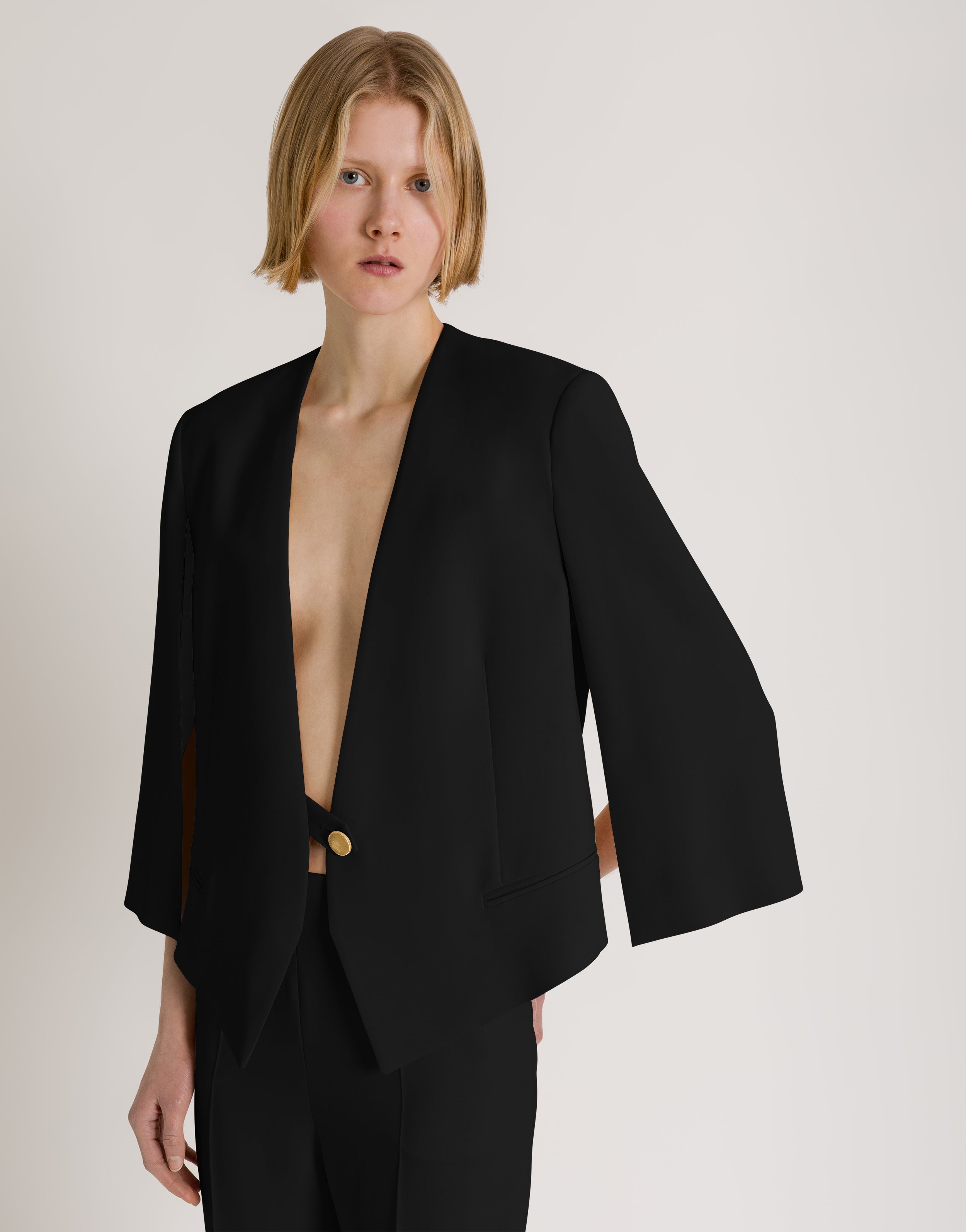 ジャケット・アウター Bibiy. odette cape Cape sleeve cropped jacket | Alberta Ferretti