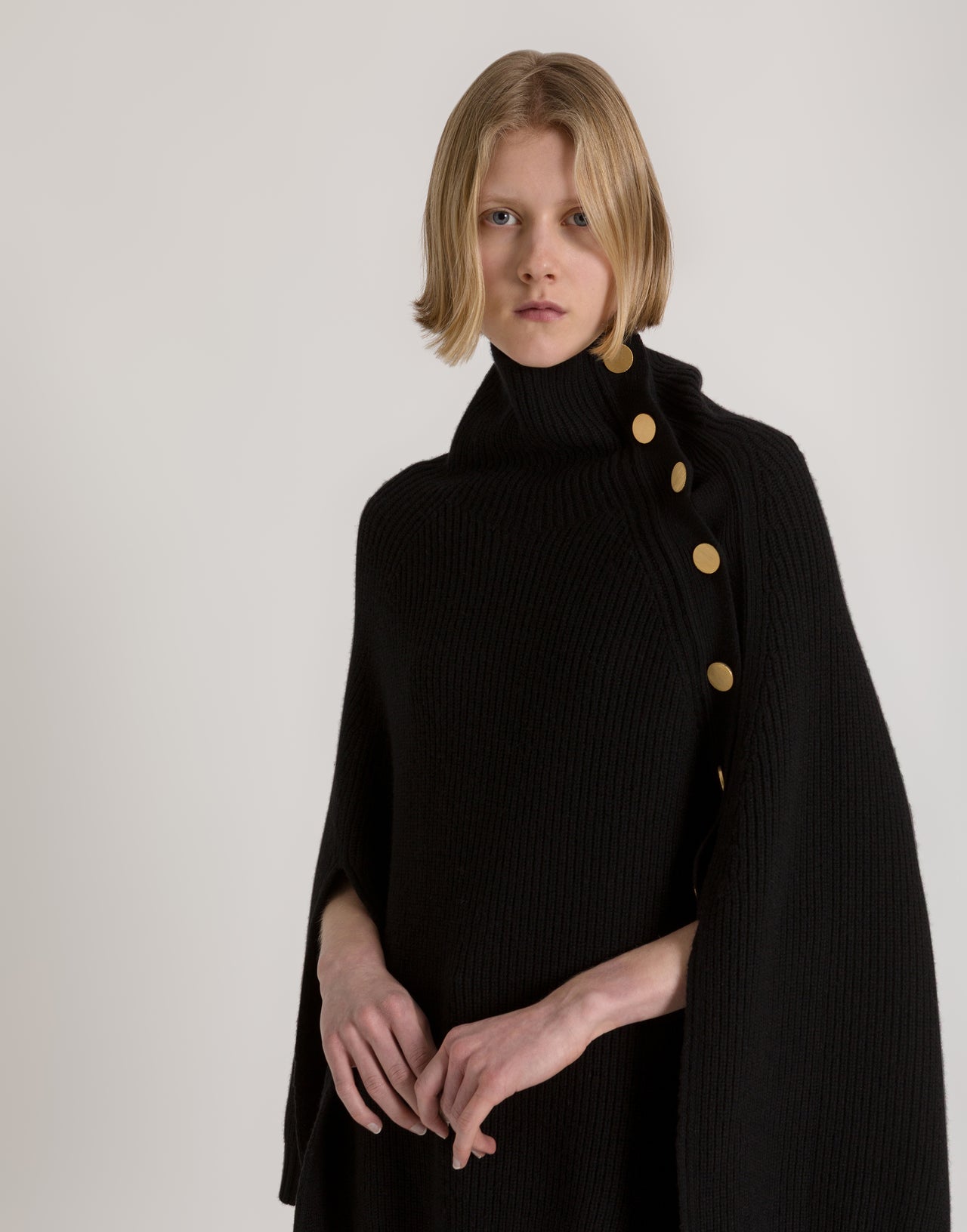 Wool, silk and cashmere turtleneck cape Black Alberta Ferretti Boutique Online 4