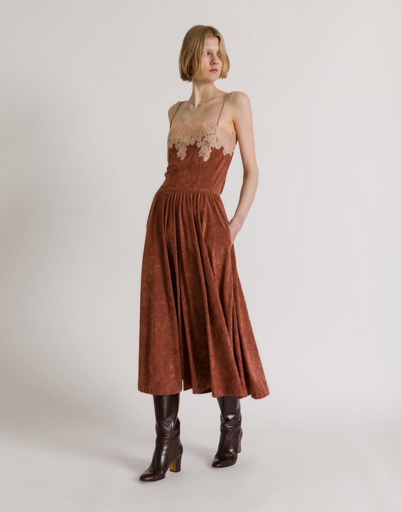 Top con inserti in pizzo Marrone Alberta Ferretti Boutique Online 2