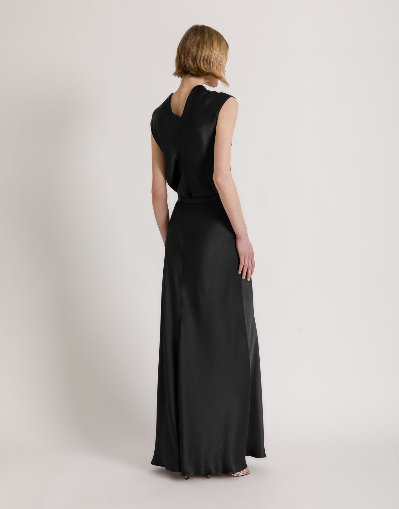 Top in raso con scollo fluido Nero Alberta Ferretti Boutique Online 3