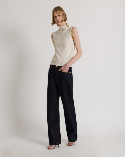 Ärmelloser Rollkragenpullover mit Schmuckbrosche Weiß Alberta Ferretti Boutique Online 1