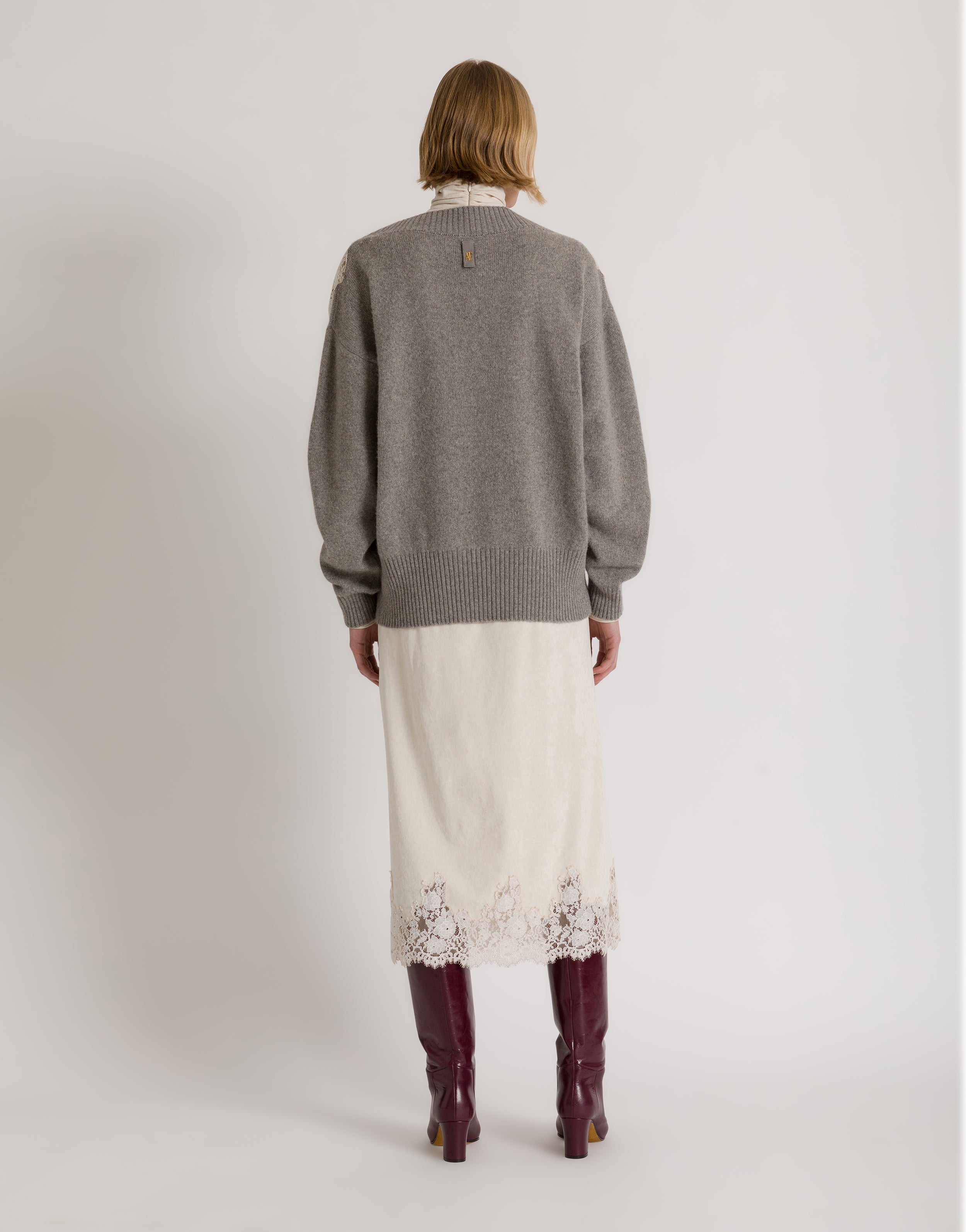 Cashmere V-neck sweater with lace insert | Alberta Ferretti