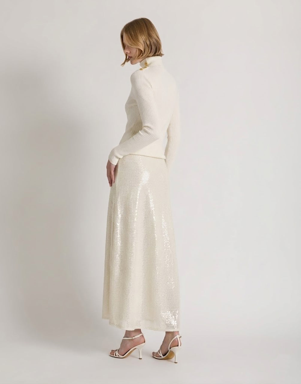Wool, silk, and cashmere turtleneck sweater with floral brooch White Alberta Ferretti Boutique Online 4
