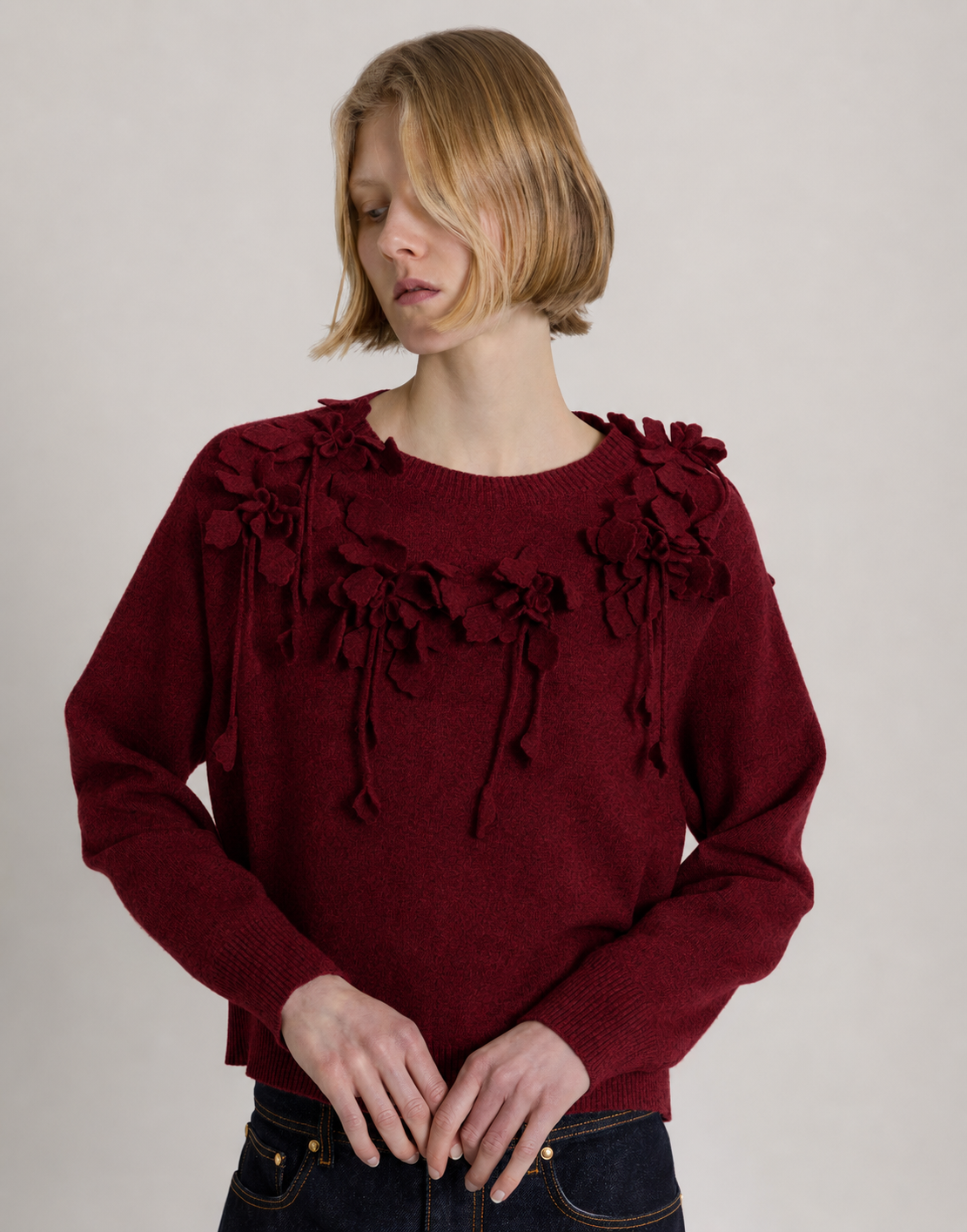 Pull en laine avec fleurs brodées en relief Rouge Alberta Ferretti Boutique Online 4