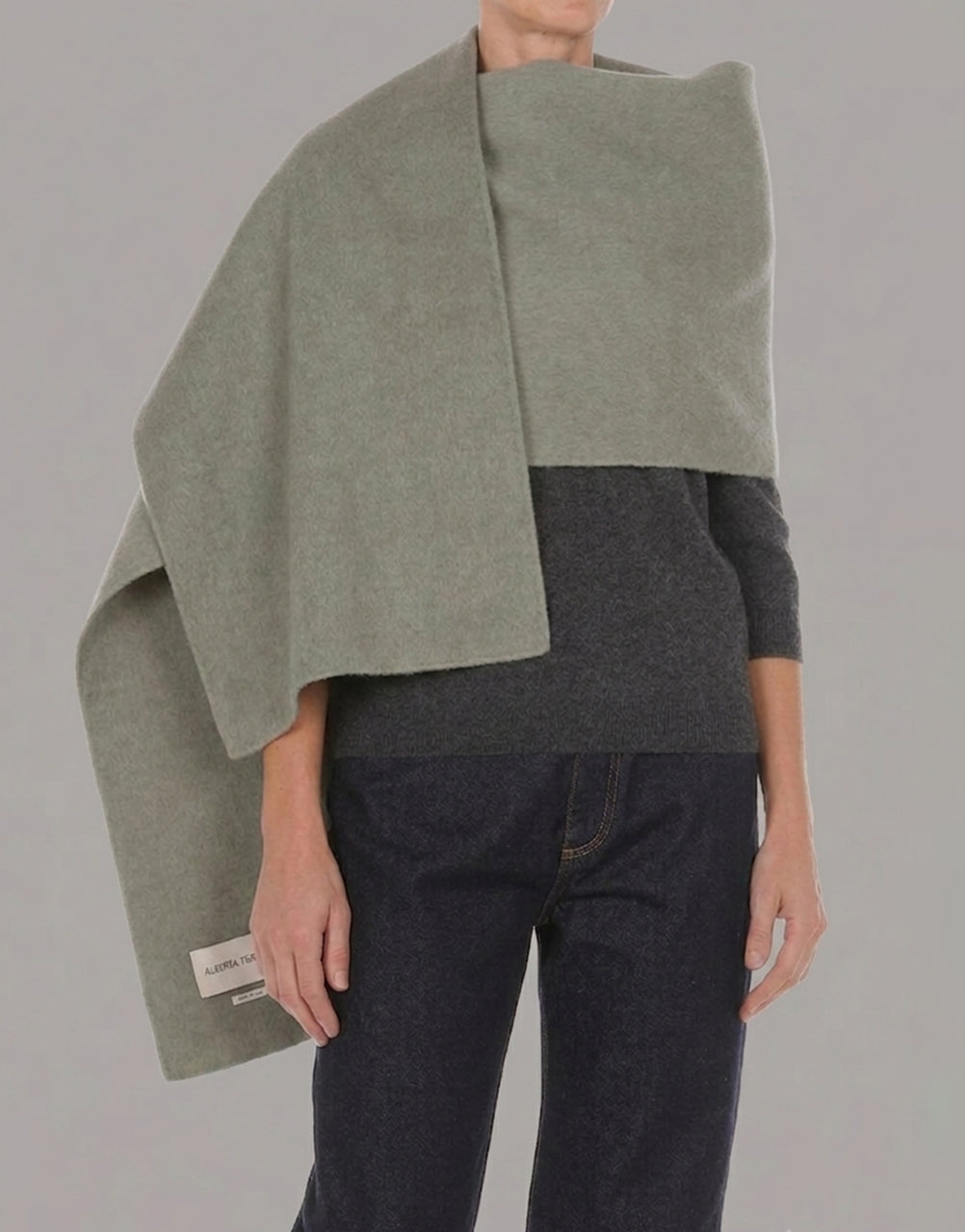 Sciarpa in Panno Double Lana e Seta Verde Alberta Ferretti Boutique Online 3