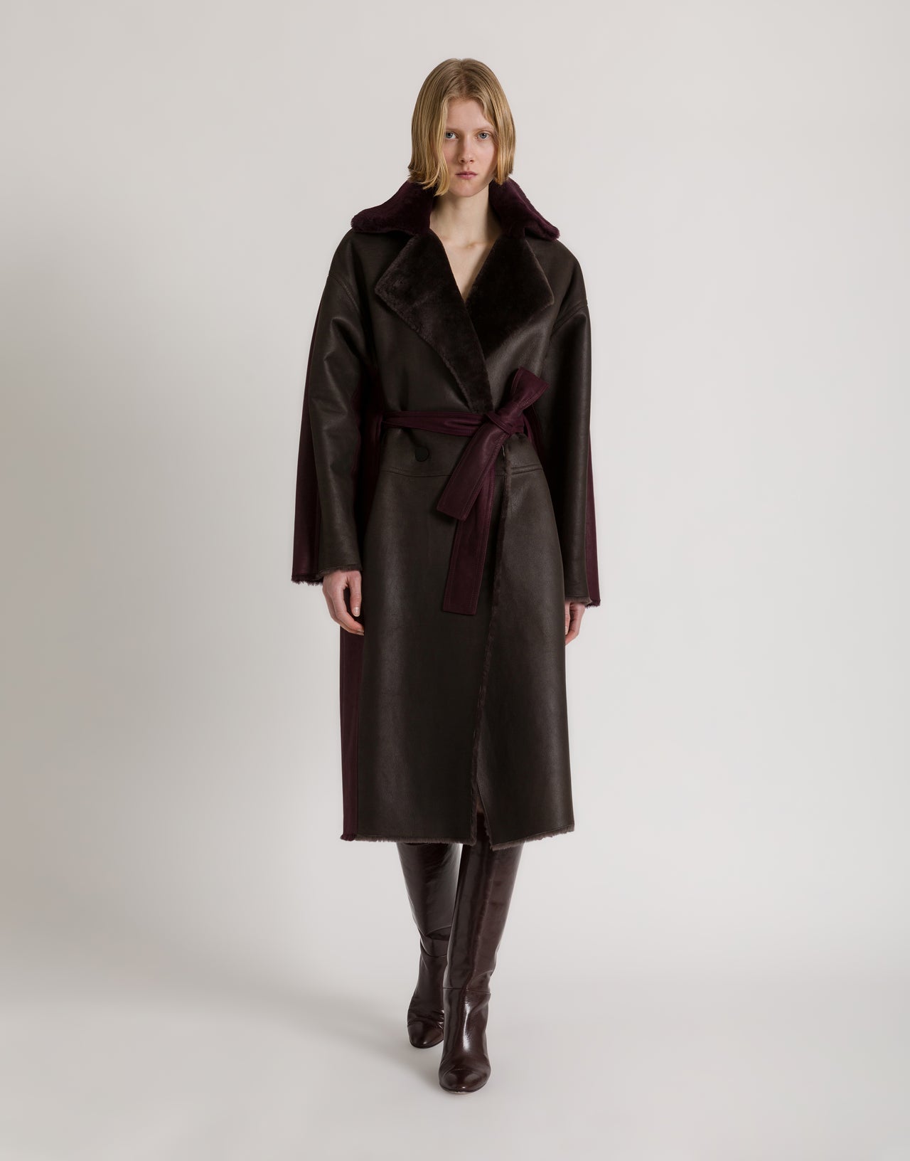 Long reversible bicolor shearling coat 棕色 Alberta Ferretti Boutique Online 2
