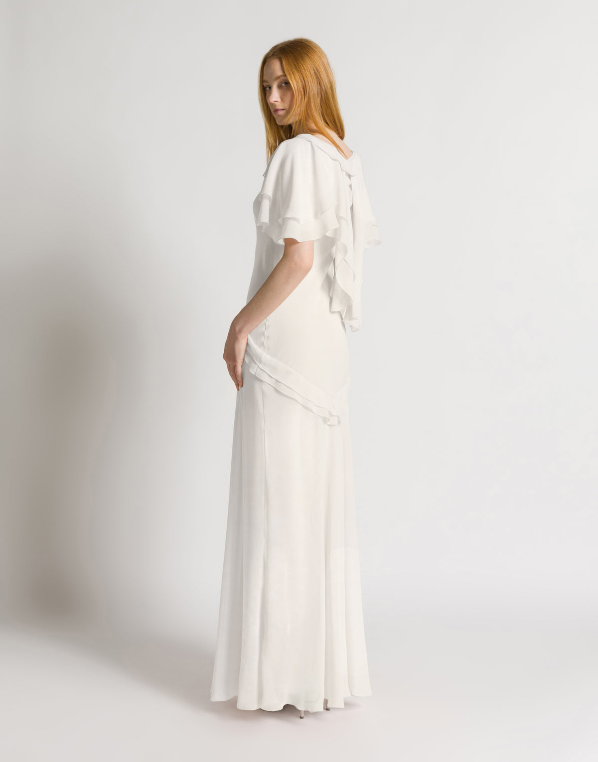 Abito lungo in georgette di seta con rosa e maniche a mantellina Bianco Alberta Ferretti Boutique Online 3