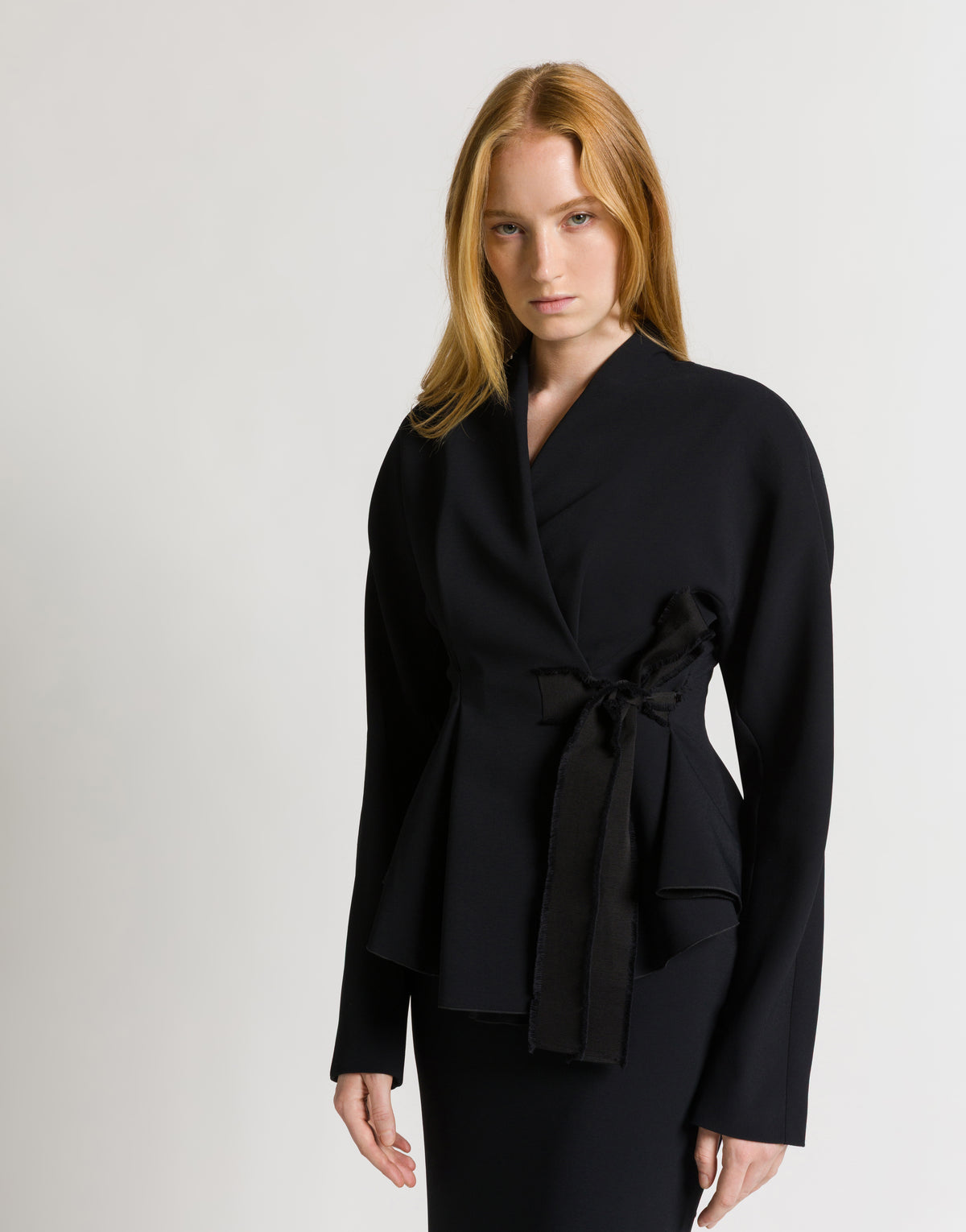 Giacca in cady stretch con fiocco in vita Nero Alberta Ferretti Boutique Online 4