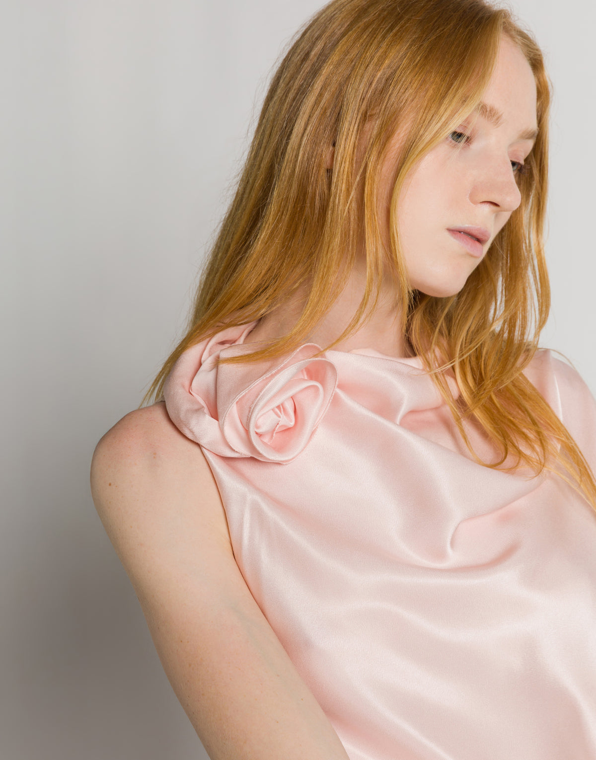 Top in satin con dettaglio rosa Rosa Alberta Ferretti Boutique Online 4